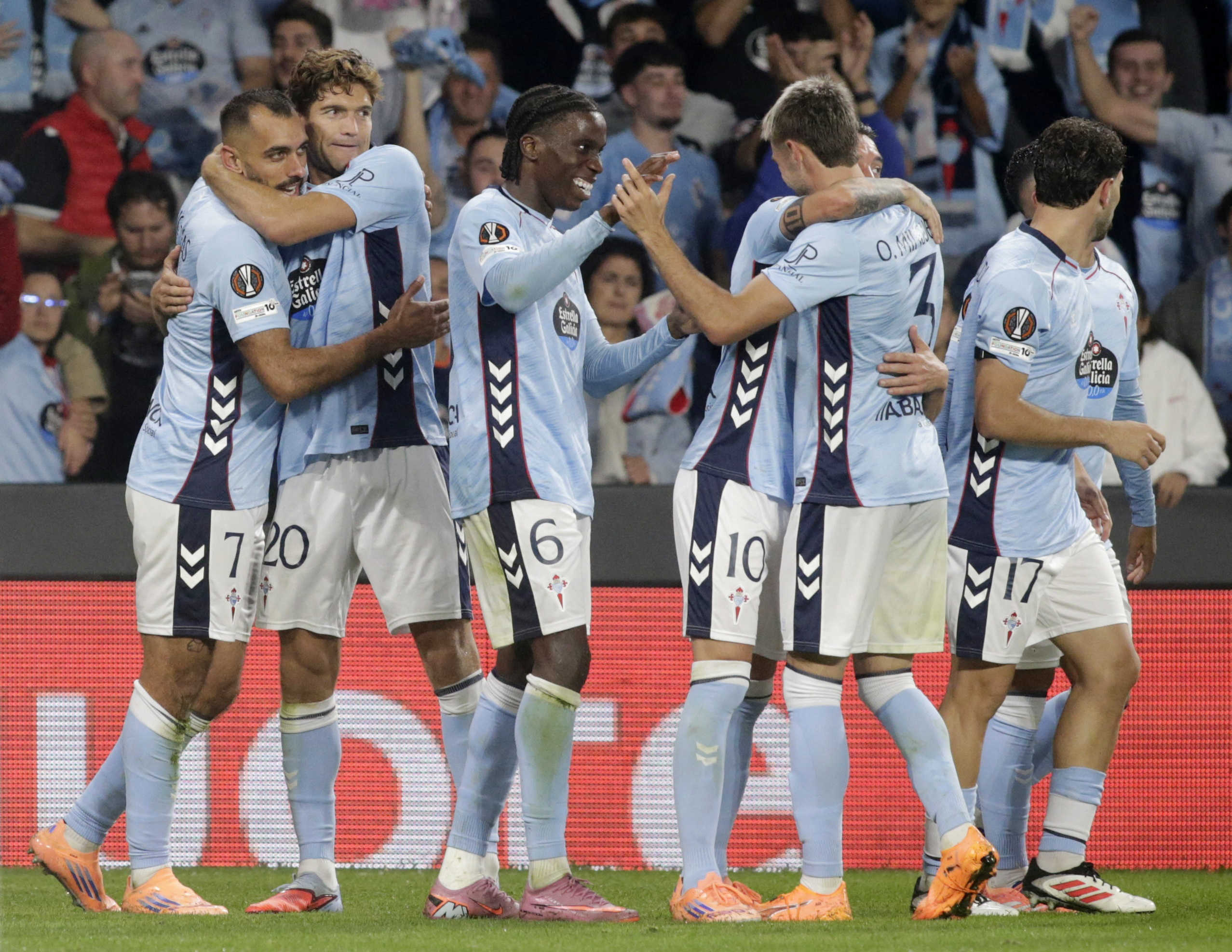 Soccer Football - UEFA Europa League - Celta Vigo v PAOK - Estadio de Balaidos, Vigo, Spain - October 2, 2025 Celta Vigo's Borja Iglesias celebrates scoring their second goal with Marcos Alonso REUTERS/Miguel Vidal