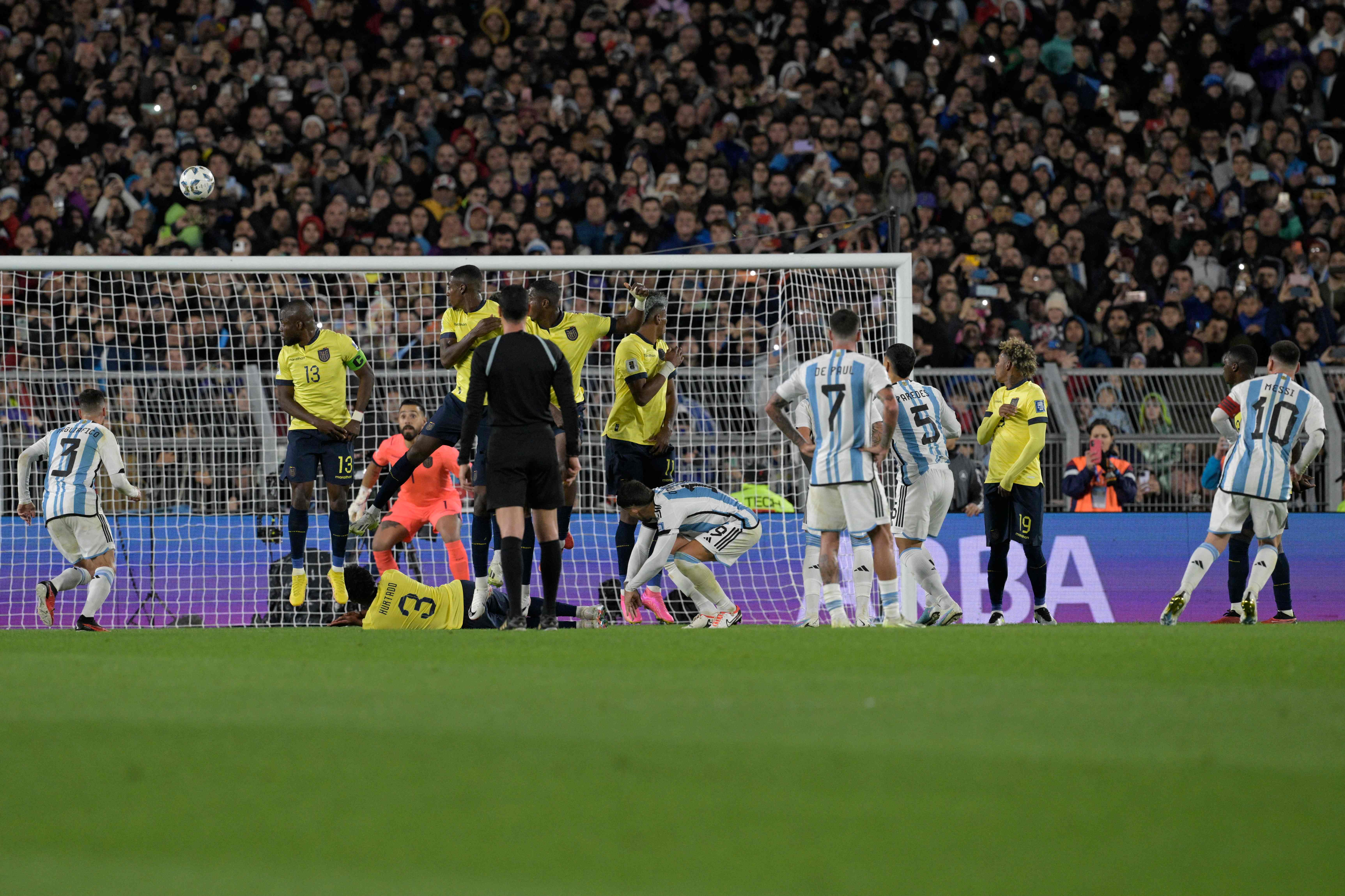 Argentina 1-0 Ecuador (Messi score) in South American Qualifiers for the  2026 World Cup, Hightlights, USA