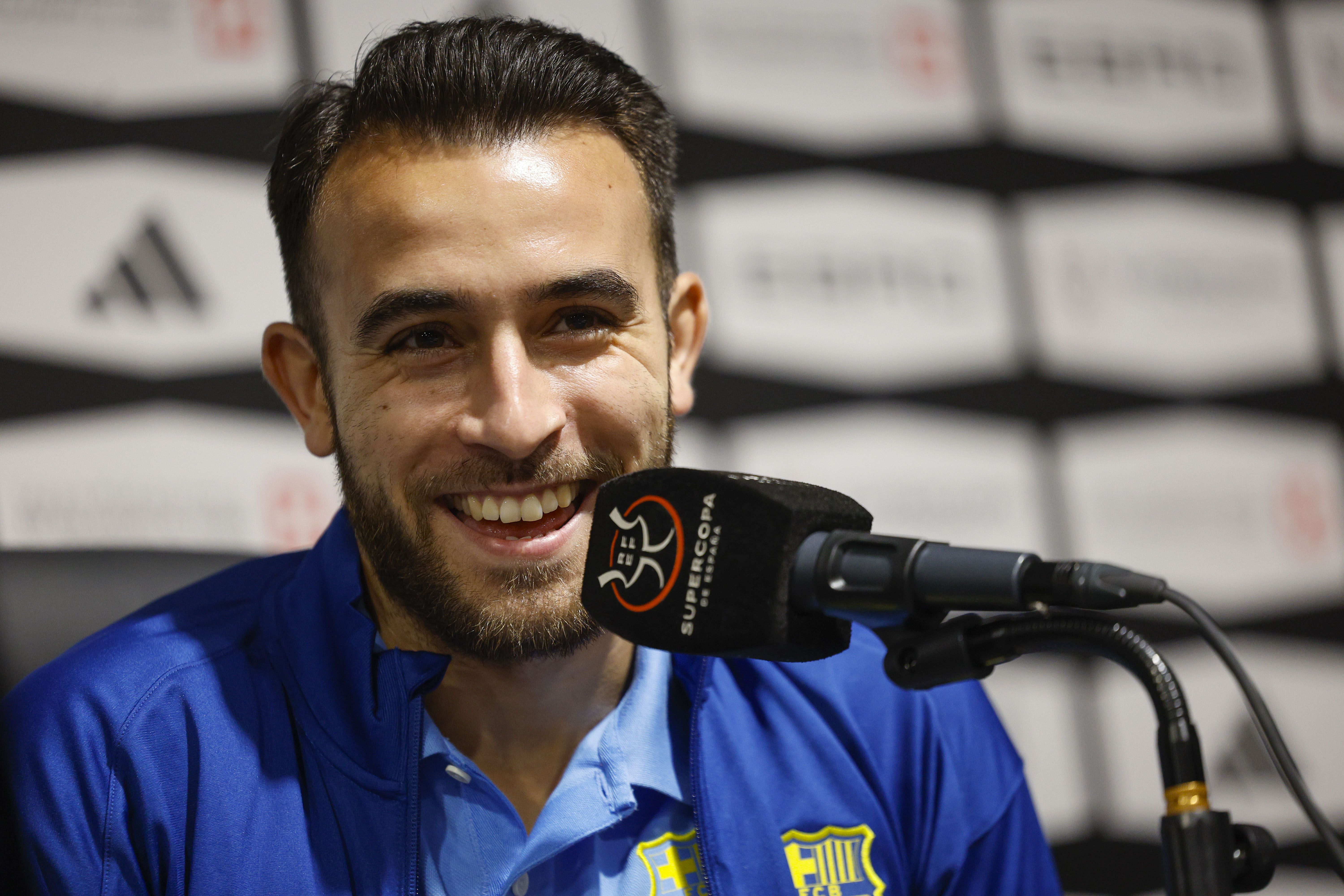 YEDA (ARABIA SAUDÍ), 10/01/2026.- El defensa del FC Barcelona Eric García durante la rueda de prensa ofrecida este sábado en Yeda, Arabia Saudí, un día antes de la final de la Supercopa de España entre el FC Barcelona y el Real Madrid. EFE/ Kai Försterling
