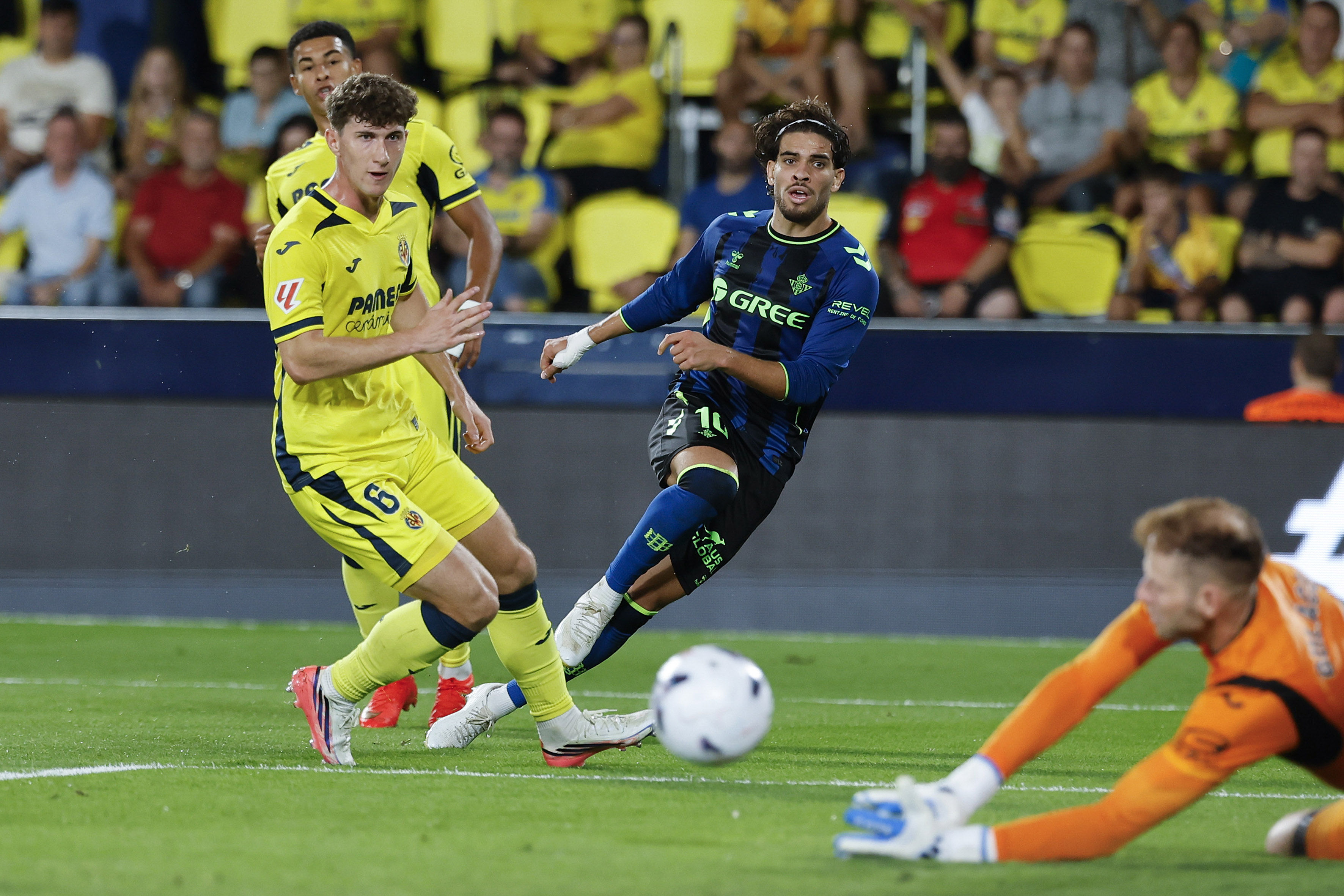 14/09/26 PARTIDI PRIMERA DIVISION JORNADA 5 VILLARREAL - BETIS PRIMER GOL EMPATE CUCHO HERNANDEZ 1-1 ABDE PAU NAVARRO