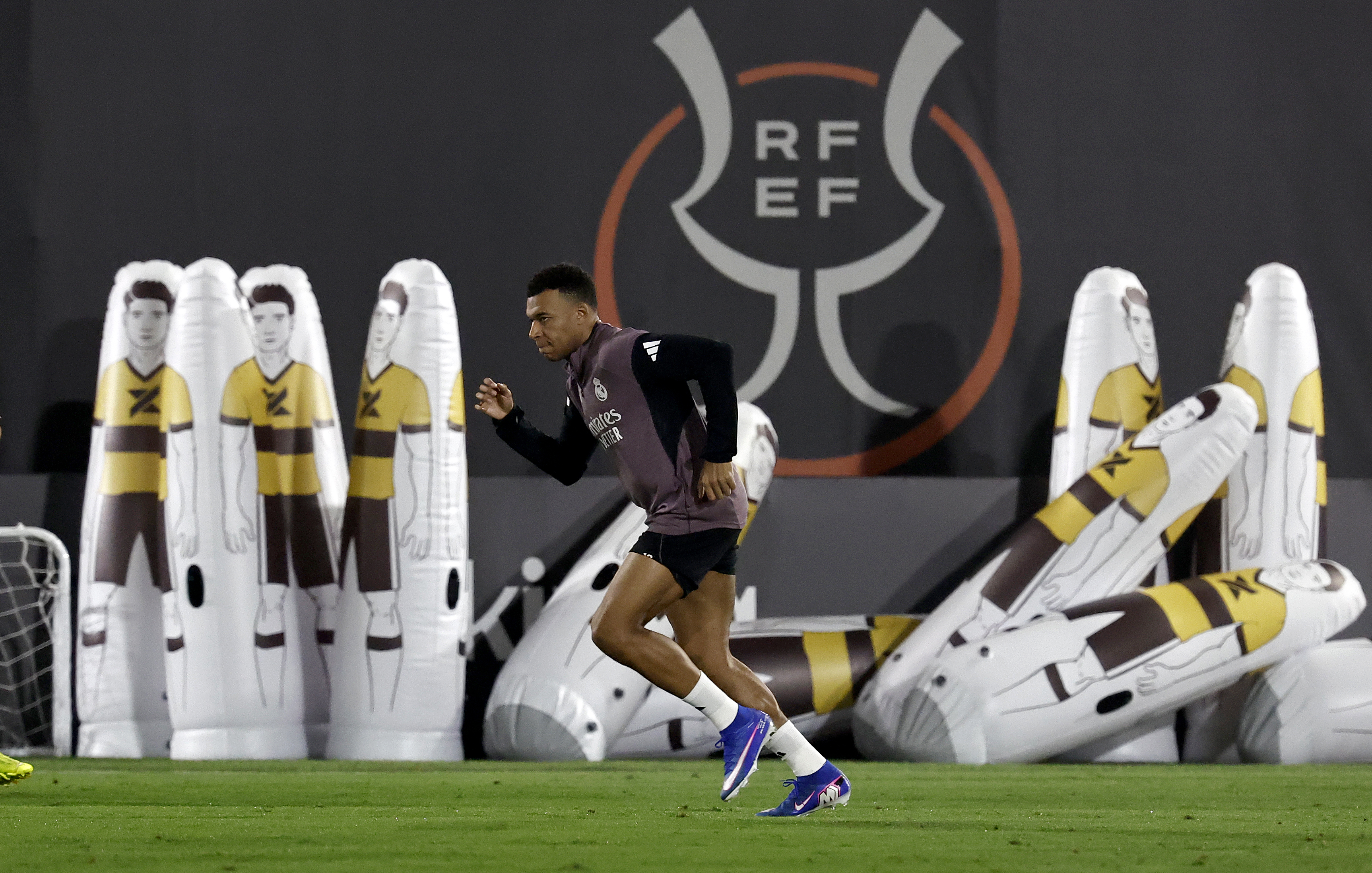 Mbappé regresó a los entrenamientos.