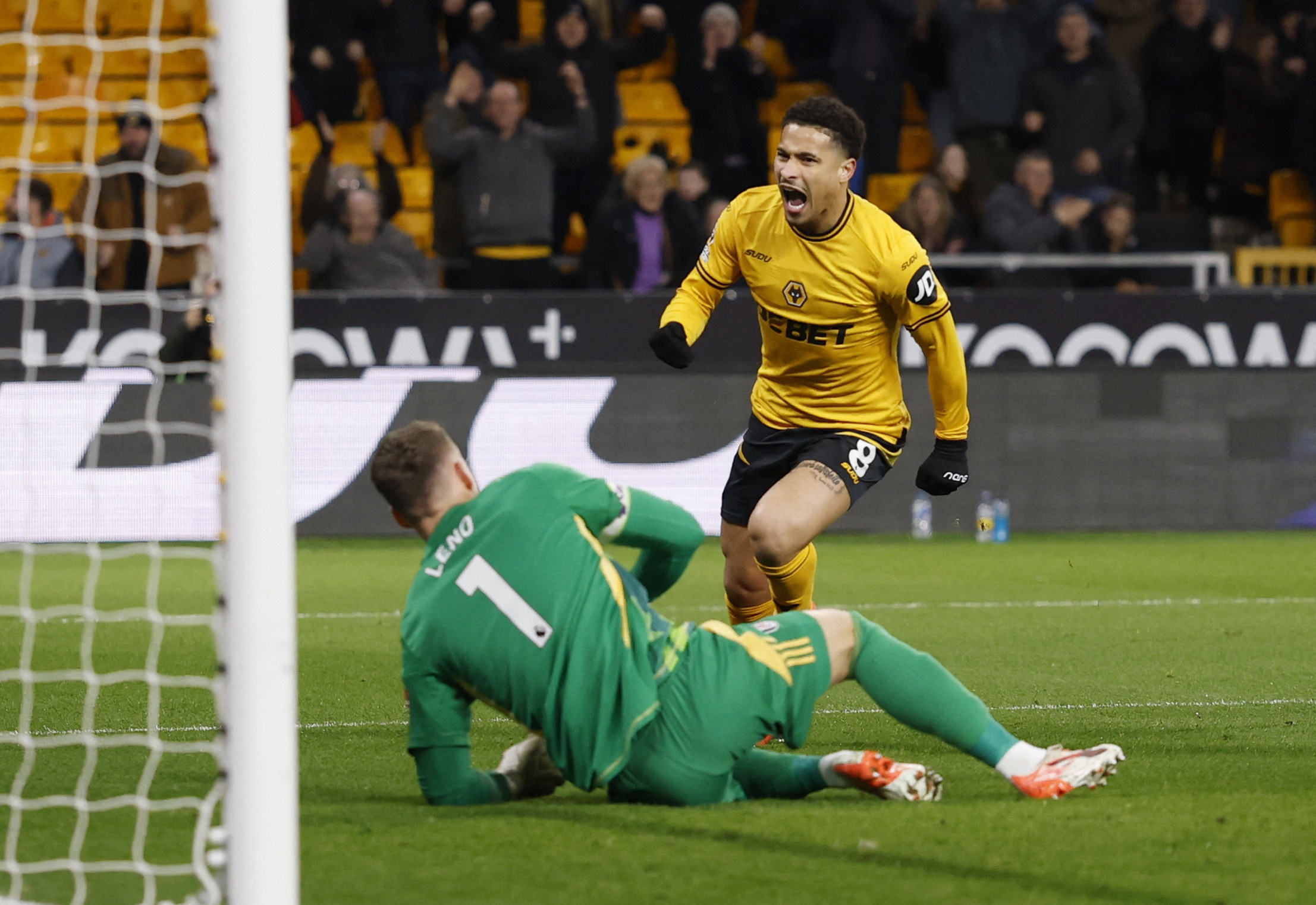Soccer Football - Premier League - Wolverhampton Wanderers v Fulham - Molineux Stadium, Wolverhampton, Britain - February 25, 2025 Wolverhampton Wanderers' Joao Gomes celebrates scoring their first goal Action Images via Reuters/Jason Cairnduff EDITORIAL USE ONLY. NO USE WITH UNAUTHORIZED AUDIO, VIDEO, DATA, FIXTURE LISTS, CLUB/LEAGUE LOGOS OR 'LIVE' SERVICES. ONLINE IN-MATCH USE LIMITED TO 120 IMAGES, NO VIDEO EMULATION. NO USE IN BETTING, GAMES OR SINGLE CLUB/LEAGUE/PLAYER PUBLICATIONS. PLEASE CONTACT YOUR ACCOUNT REPRESENTATIVE FOR FURTHER DETAILS..
