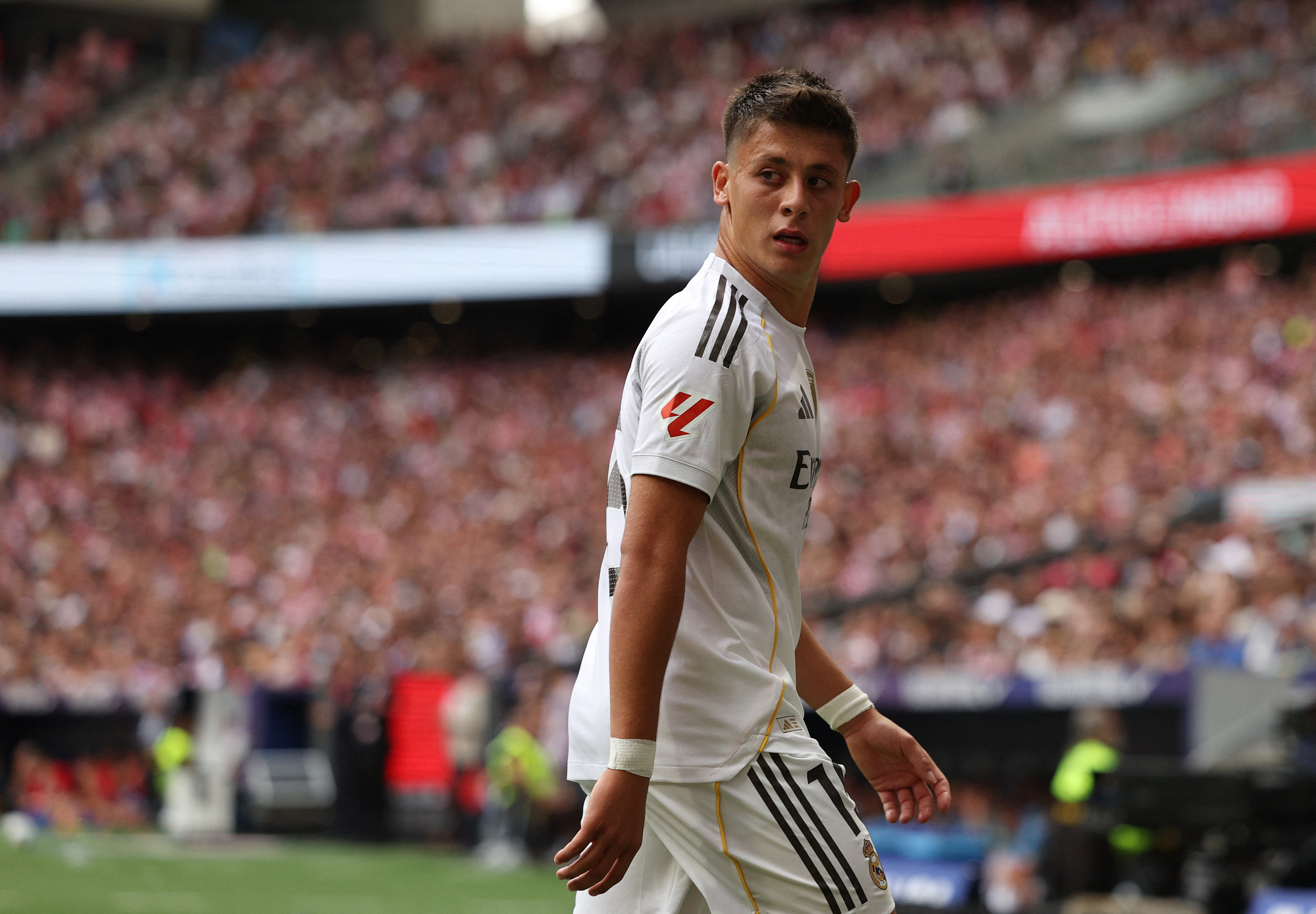 Soccer Football - LaLiga - Atletico Madrid v Real Madrid - Riyadh Air Metropolitano, Madrid, Spain - September 27, 2025 Real Madrid's Arda Guler celebrates scoring their second goal REUTERS/Violeta Santos Moura