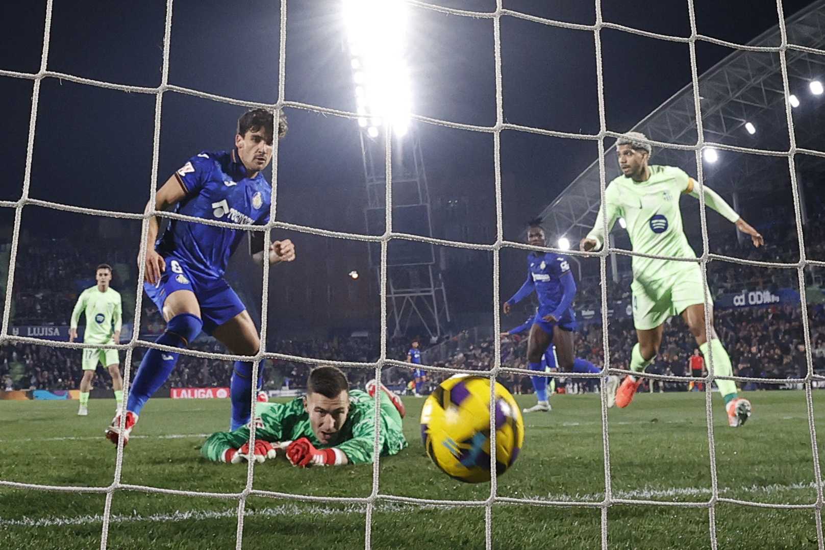 El Getafe pone frentico al Bar?a