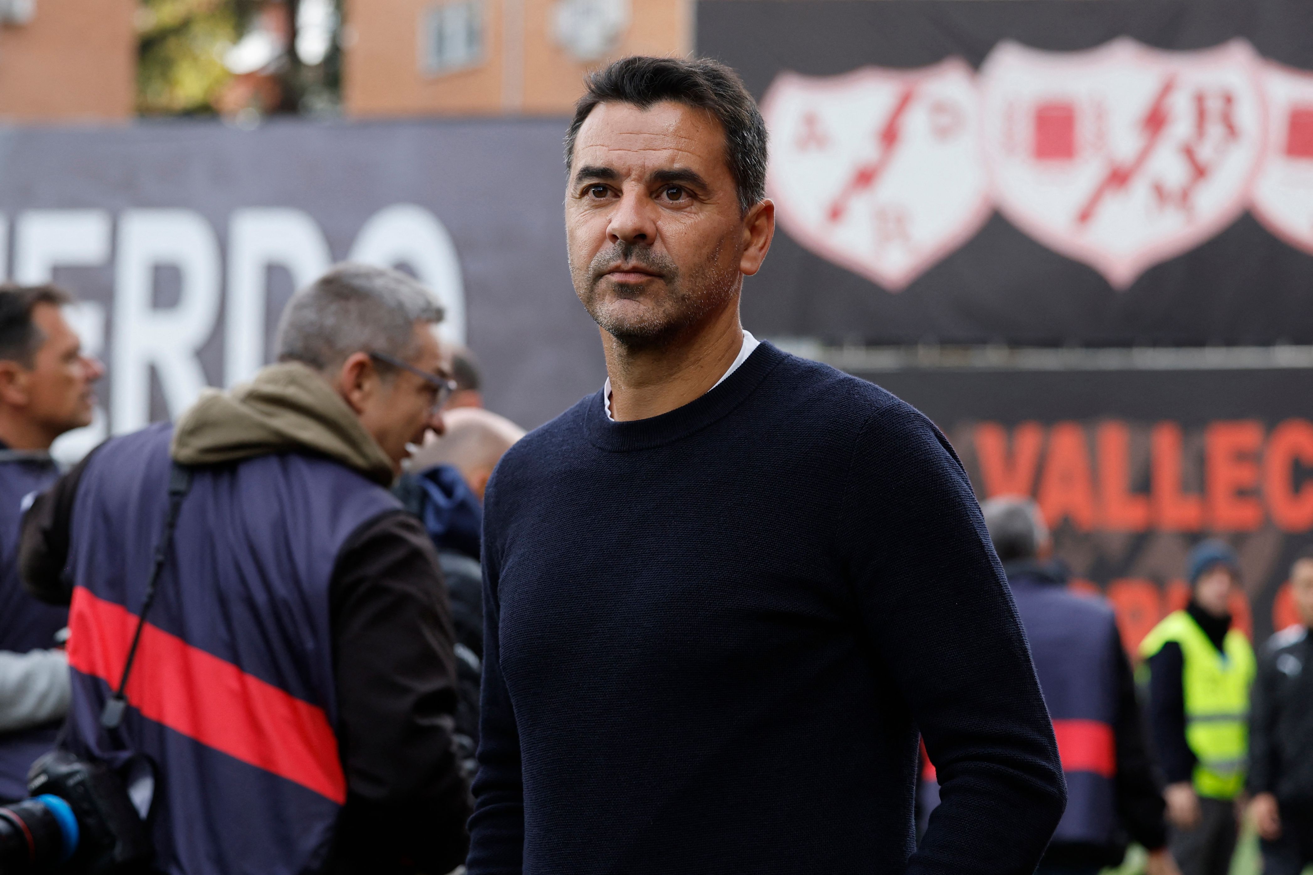 Girona's Spanish coach Michel looks on prior the Spanish league football match between Rayo Vallecano de Madrid and Girona FC at the Vallecas stadium in Madrid on November 11, 2023. (Photo by OSCAR DEL POZO / AFP)