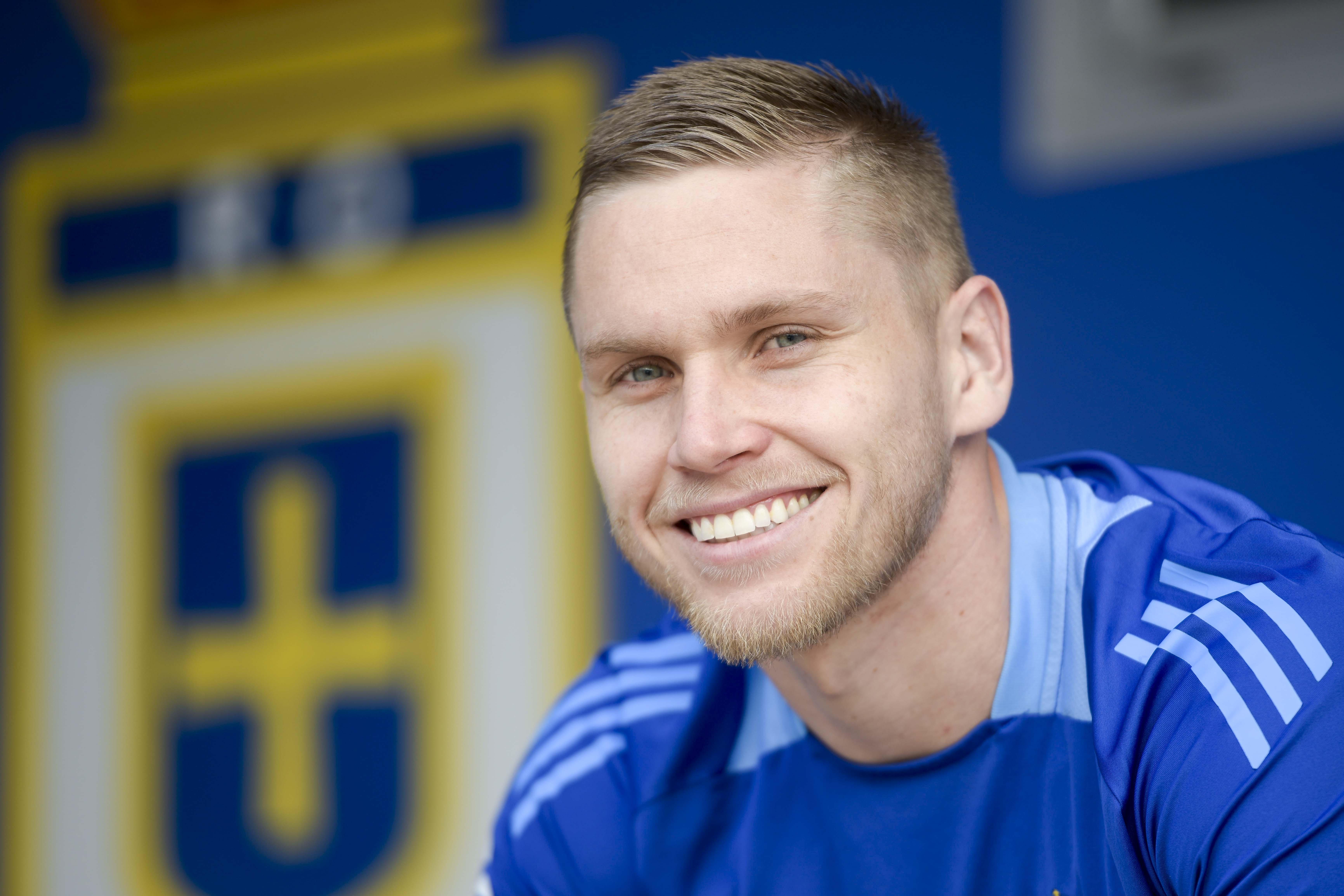 20/02/25 
ENTREVISTA 
ALEMAO 
REAL OVIEDO 