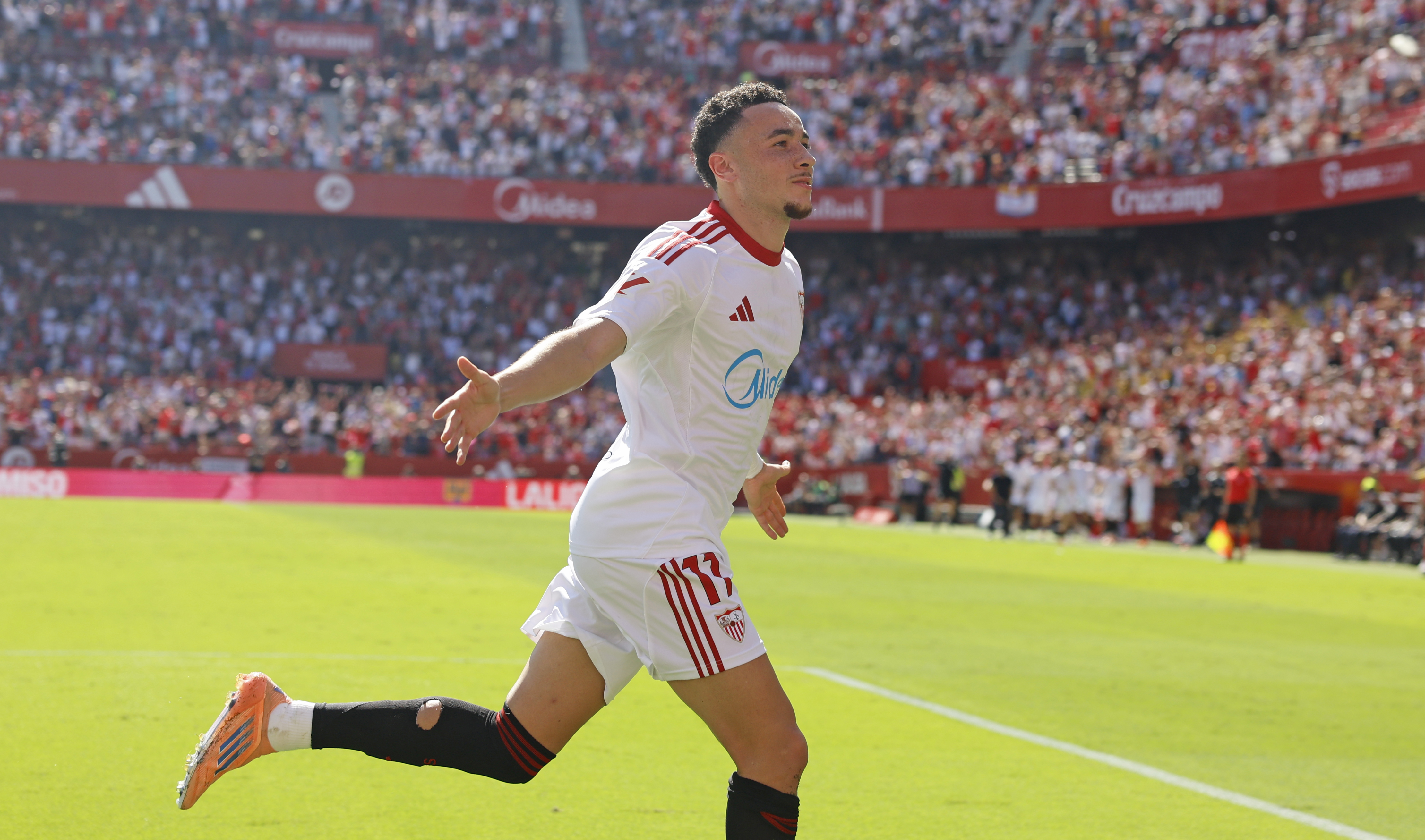 18/10/25 PARTIDO PRIMERA DIVISION
SEVILLA - MALLORCA
GOL RUBEN VARGAS 1-0 ALEGRIA