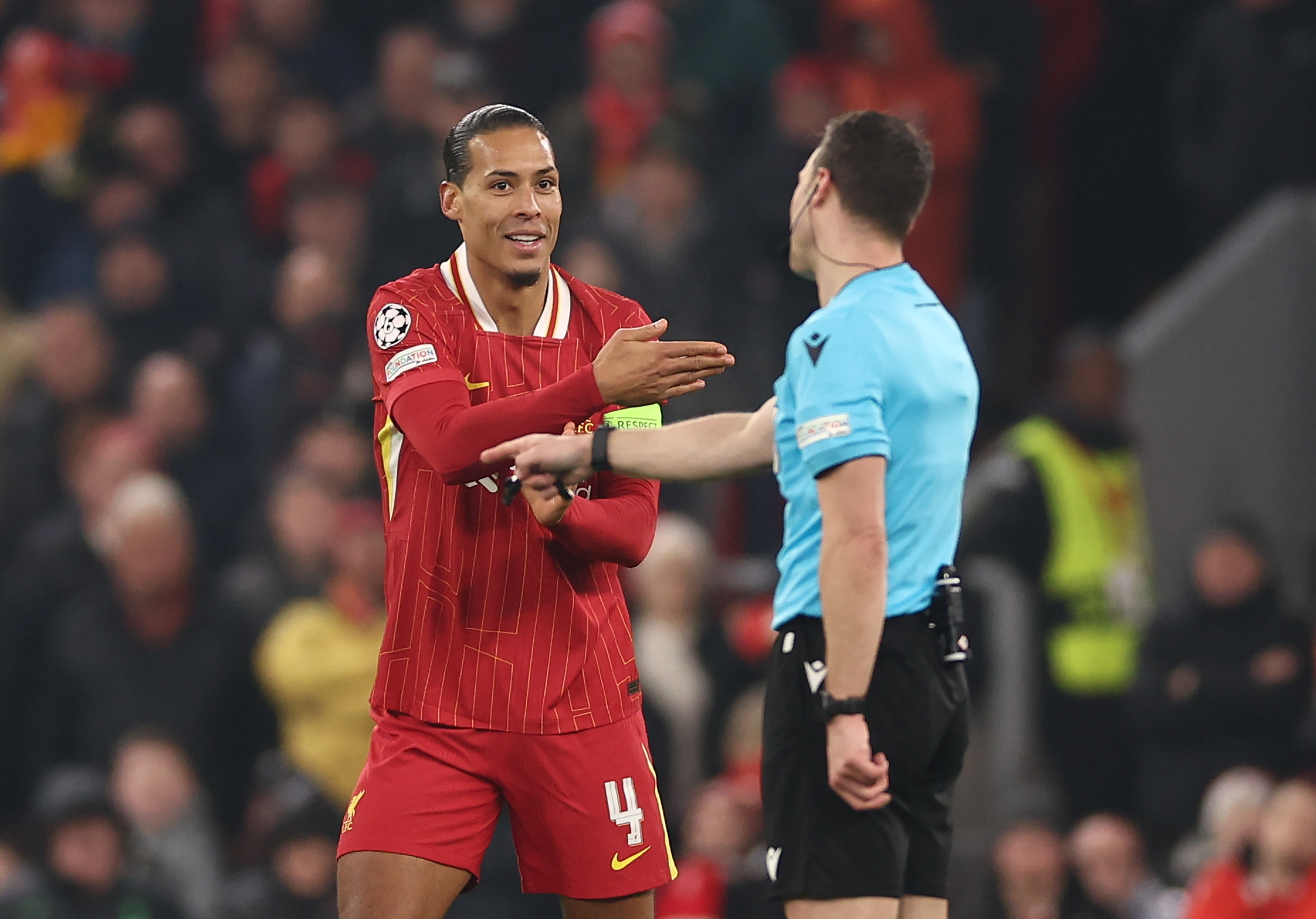 Van Dijk no deshoja la margarita