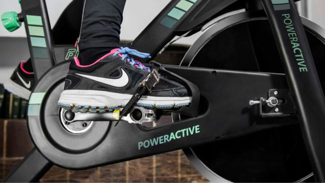 Te contamos cómo es la bicicleta estática PowerActive de Cecotec, ideal  para hacer deporte en casa - Showroom