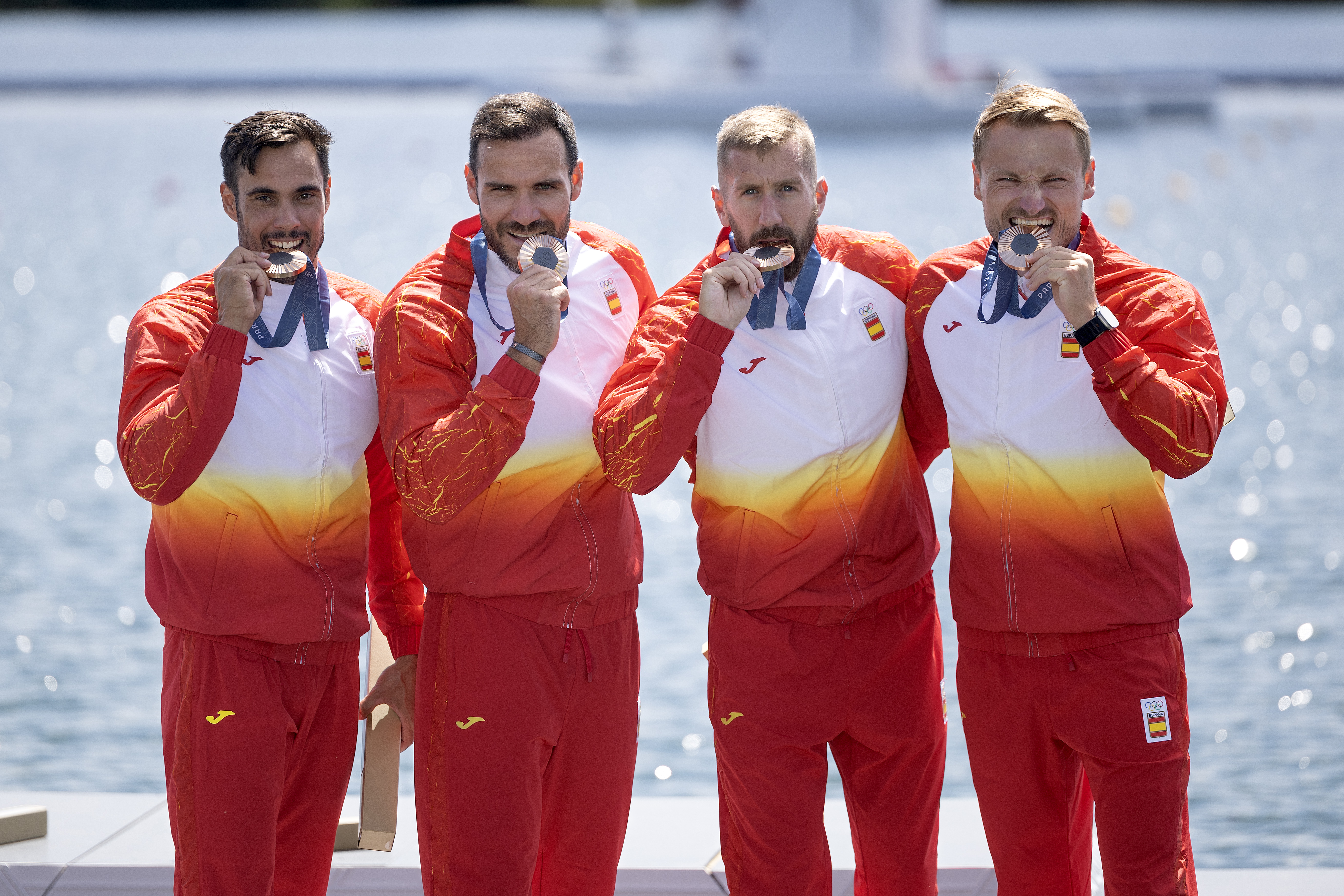 Medalla para Craviotto, Cooper, Arévalo y Germade que quedaron terceros. Sexta medalla olímpica para Craviotto.