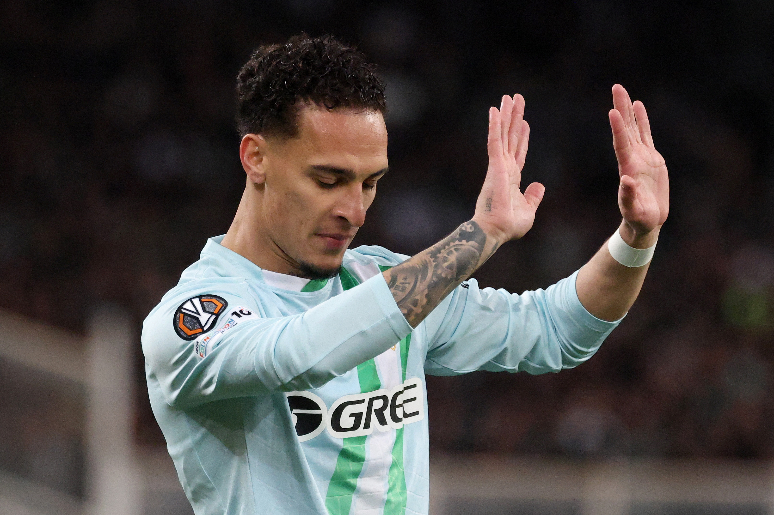 Soccer Football - UEFA Europa League - Round of 16 - First Leg - Panathinaikos v Real Betis - Athens Olympic Stadium, Athens, Greece - March 12, 2026 Real Betis' Antony reacts REUTERS/Stelios Misinas