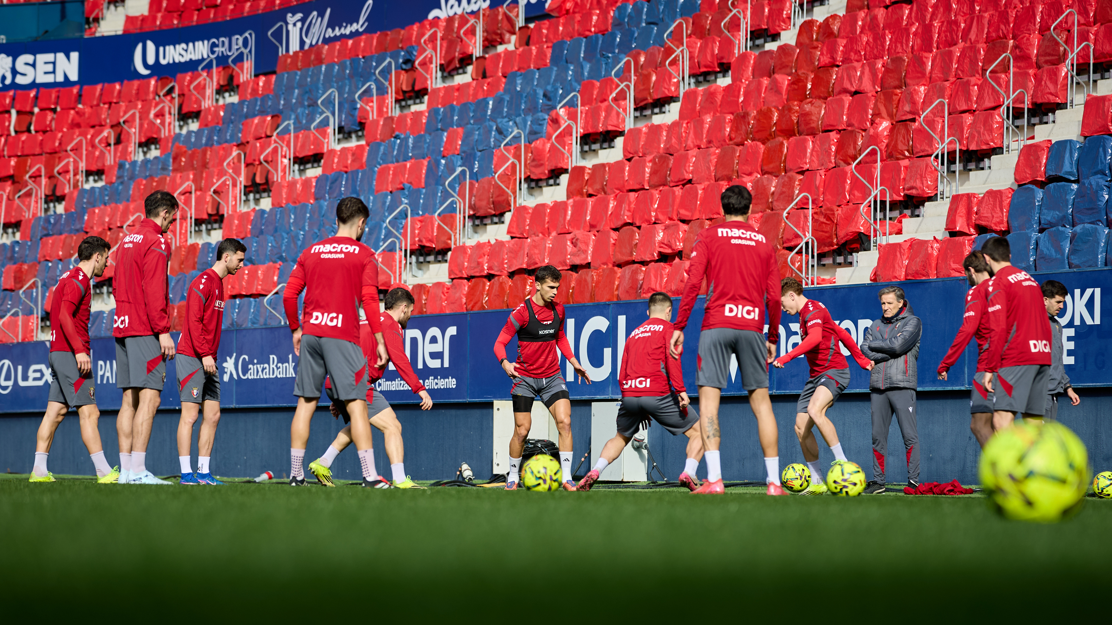 Entrenamiento de Osasuna en El Sadar.