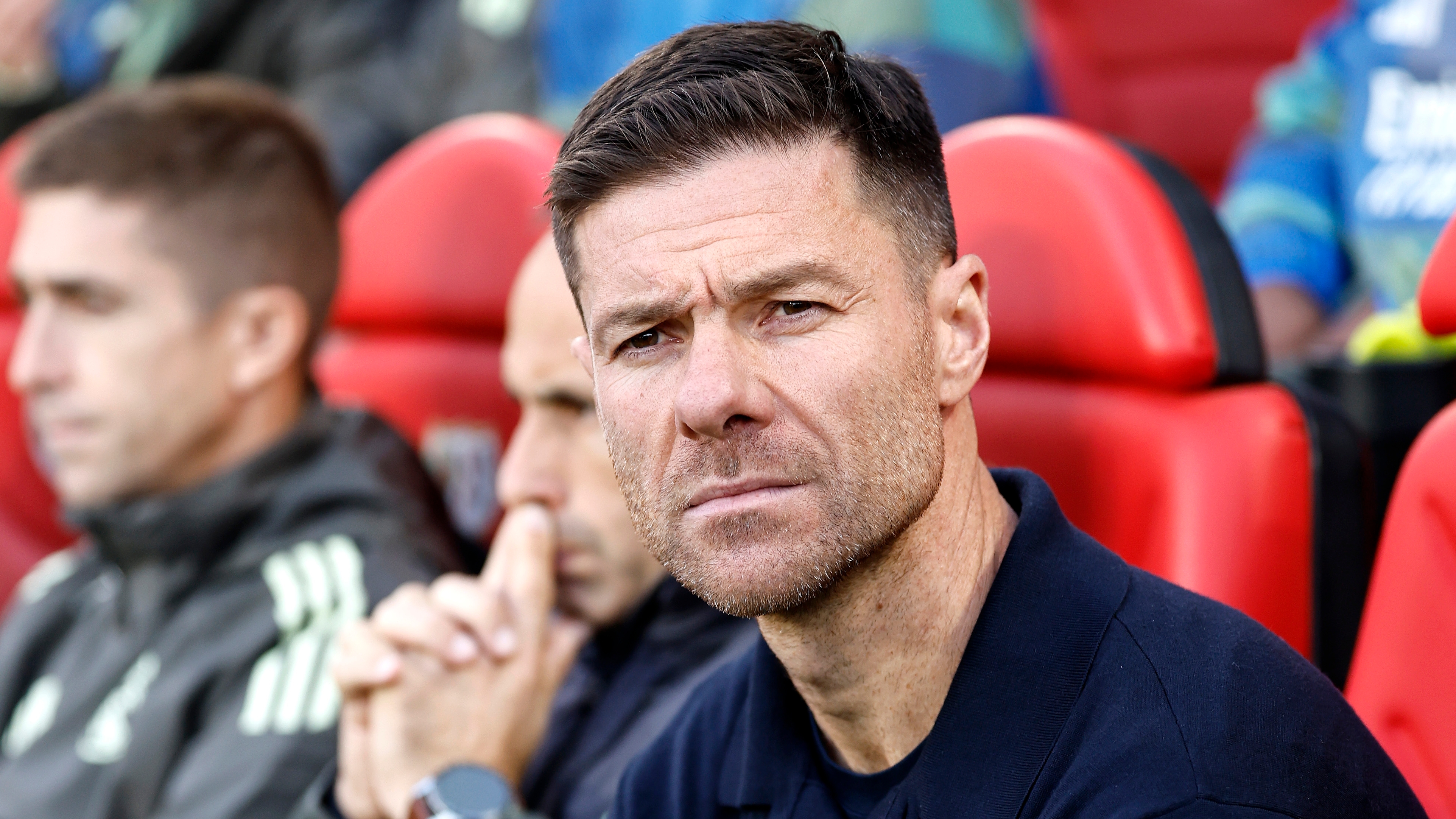 09/11/25 PARTIDO PRIMERA DIVISION 
RAYO VALLECANO - REAL MADRID 
XABI ALONSO ENTRENADOR RODRYGO GOES BANQUILLO SUPLENTE