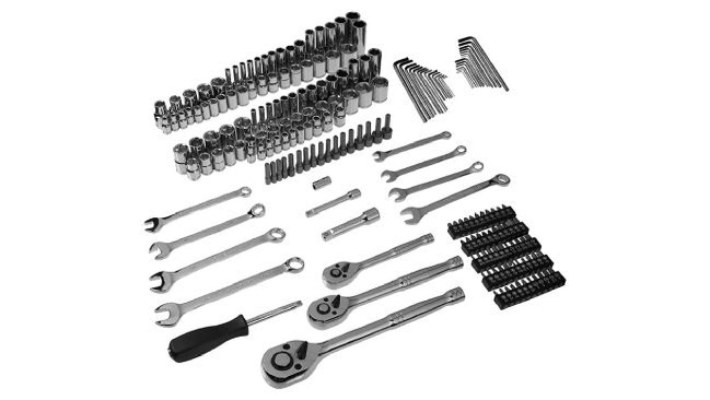 Basics - Juego de llaves mecánicas (145 piezas)