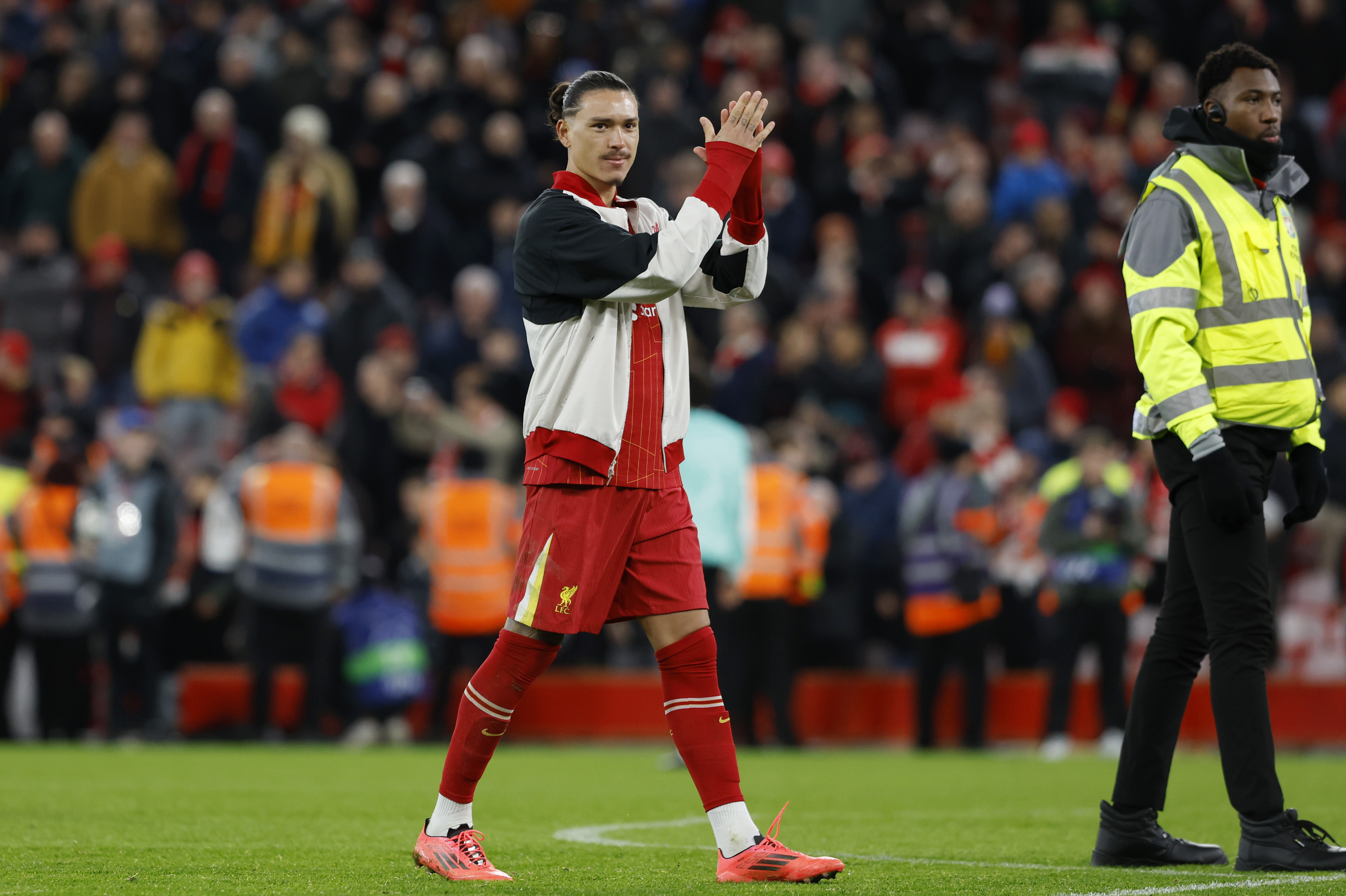 27/11/24 PARTIDO CHAMPIONS LEAGUE JORNADA 5 
LIVERPOOL - REAL MADRID 
FIN DE PARTIDO DARWIN NUÑEZ