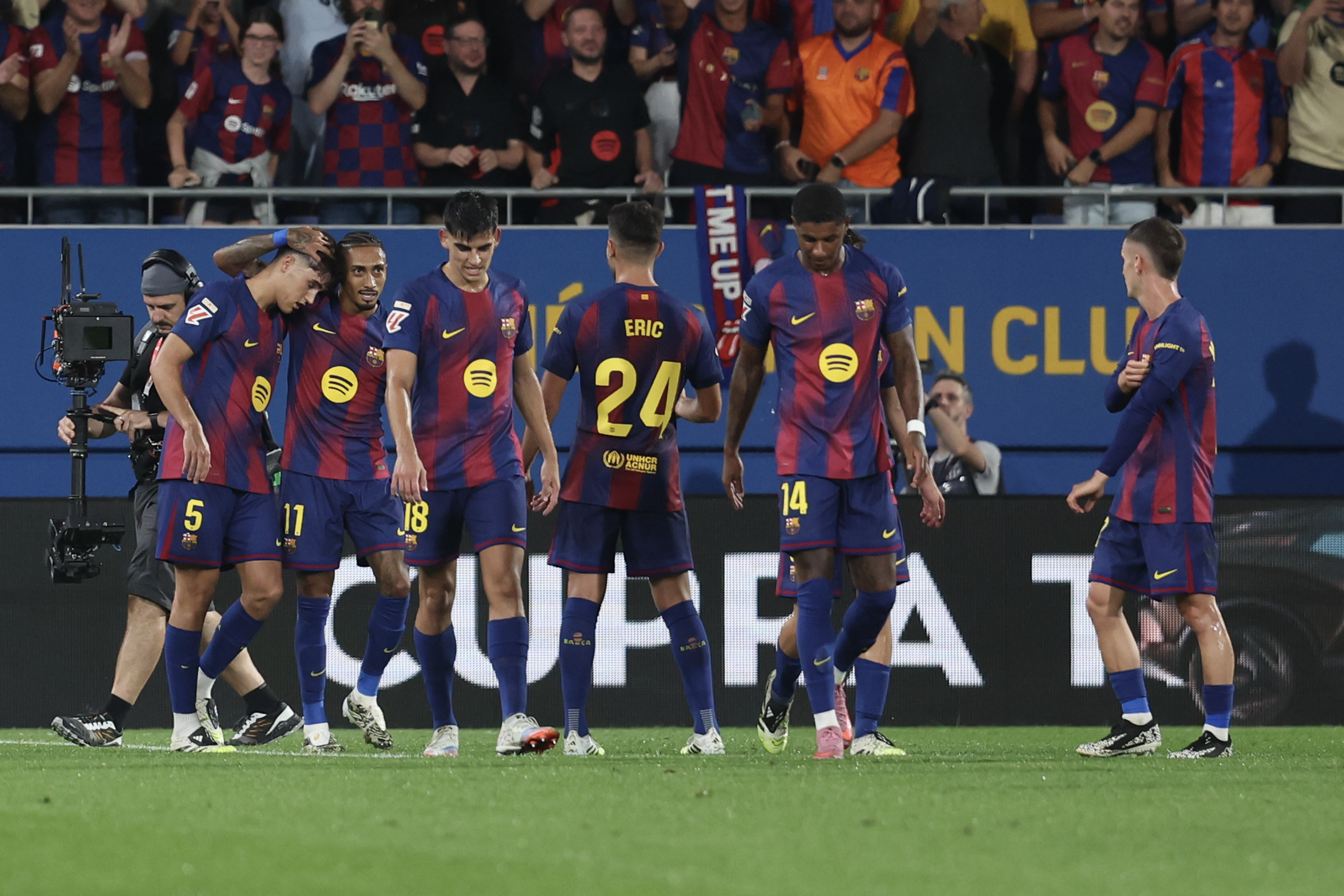 FUTBOL 2025-2026
Partido de La Liga Jornada 4:
FC Barcelona - Valencia CF
Foto: Rodolfo Molina
Gol de Raphinha