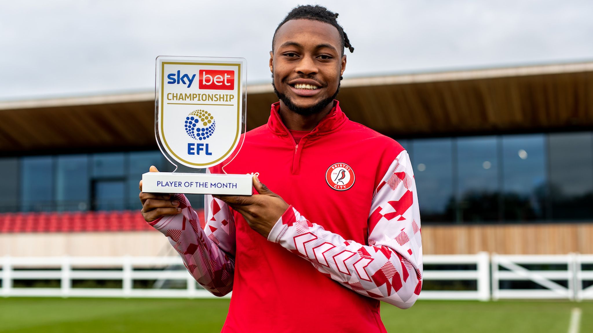 El Tottenham y el Chelsea se desentienden de Semenyo