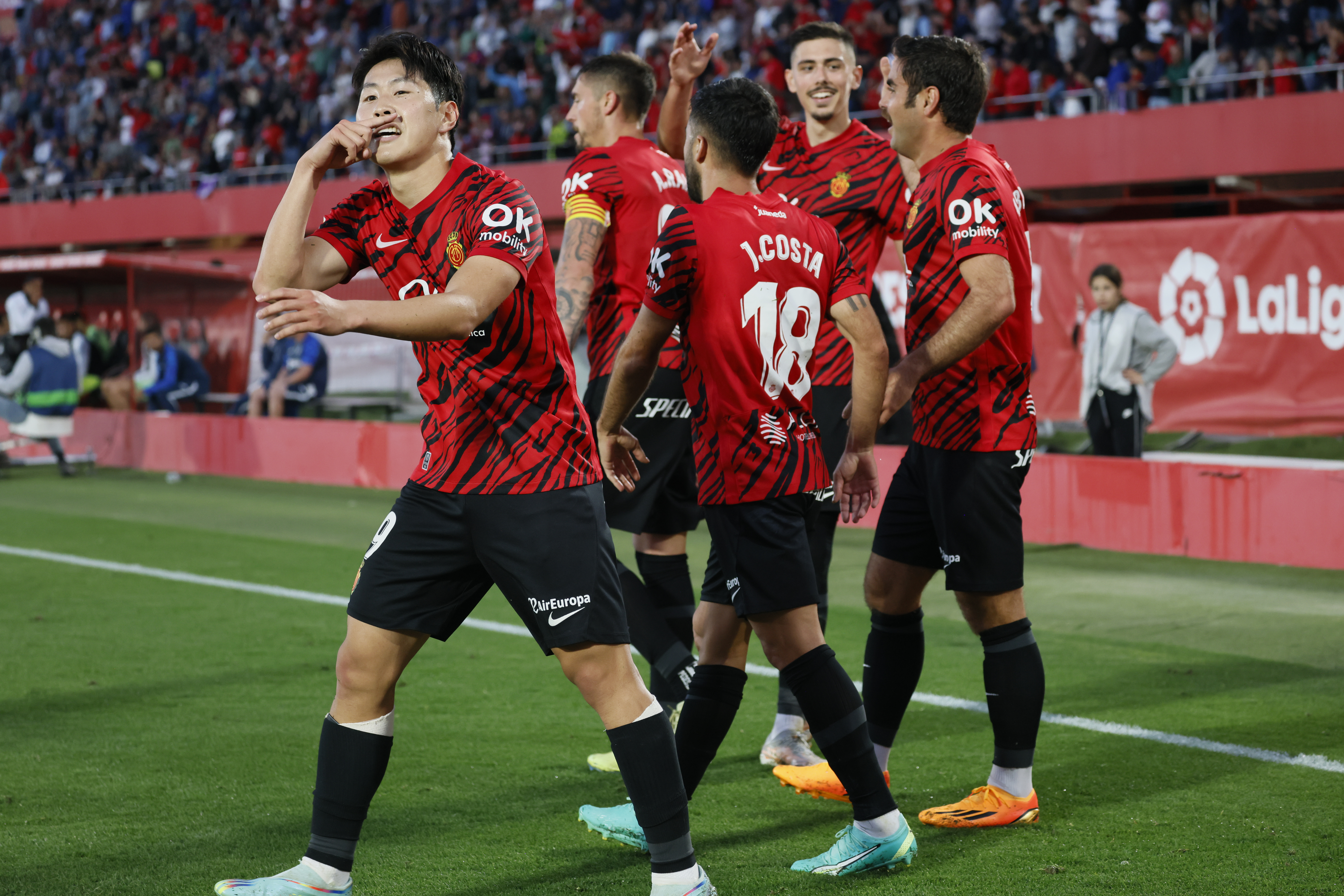 Kang-in y Raíllo le dan los ansiados 40 puntos al Mallorca