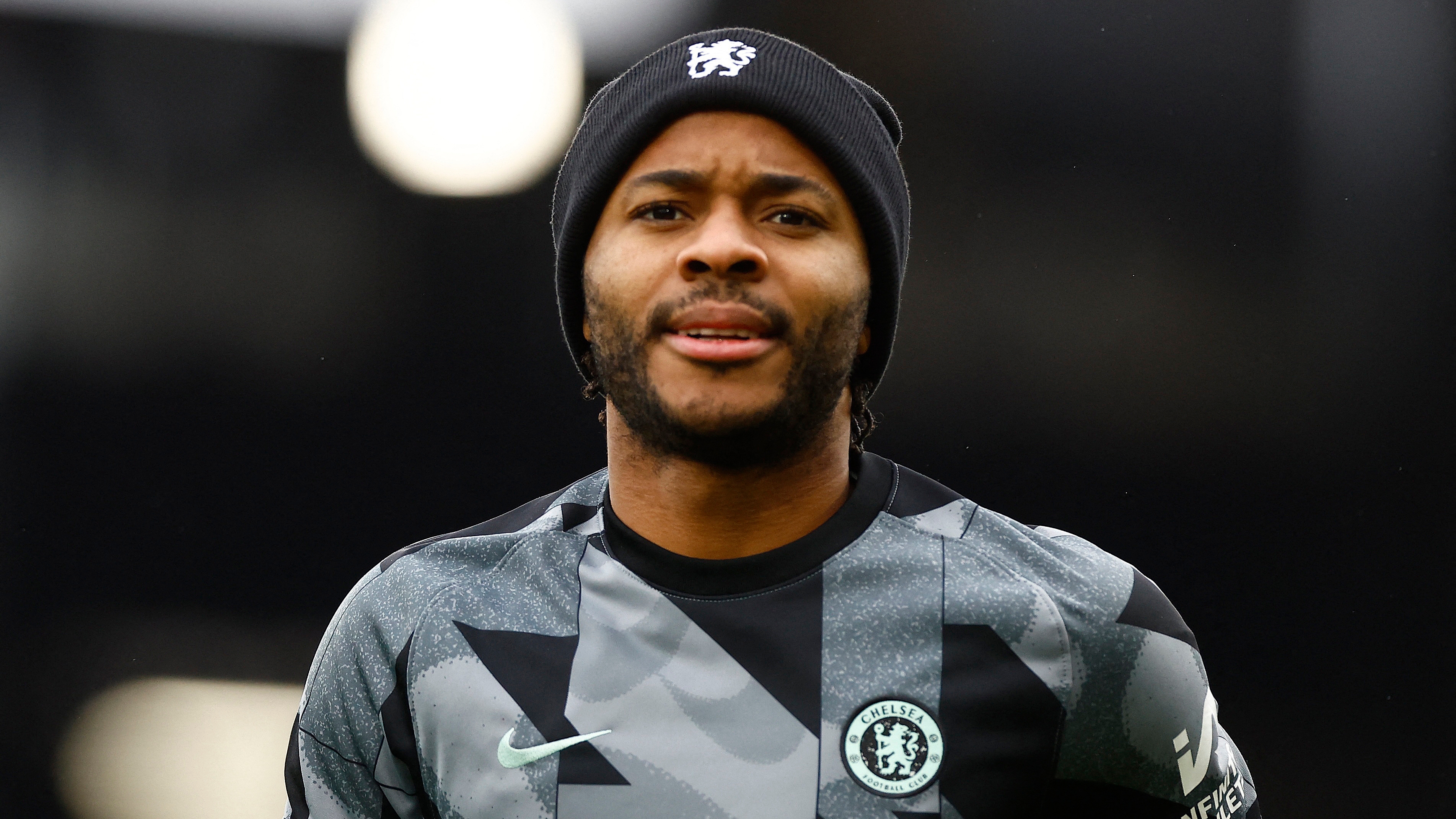 Soccer Football - Premier League - Luton Town v Chelsea - Kenilworth Road, Luton, Britain - December 30, 2023 Chelsea's Raheem Sterling during the warm up before the match Action Images via Reuters/Peter Cziborra NO USE WITH UNAUTHORIZED AUDIO, VIDEO, DATA, FIXTURE LISTS, CLUB/LEAGUE LOGOS OR 'LIVE' SERVICES. ONLINE IN-MATCH USE LIMITED TO 45 IMAGES, NO VIDEO EMULATION. NO USE IN BETTING, GAMES OR SINGLE CLUB/LEAGUE/PLAYER PUBLICATIONS.