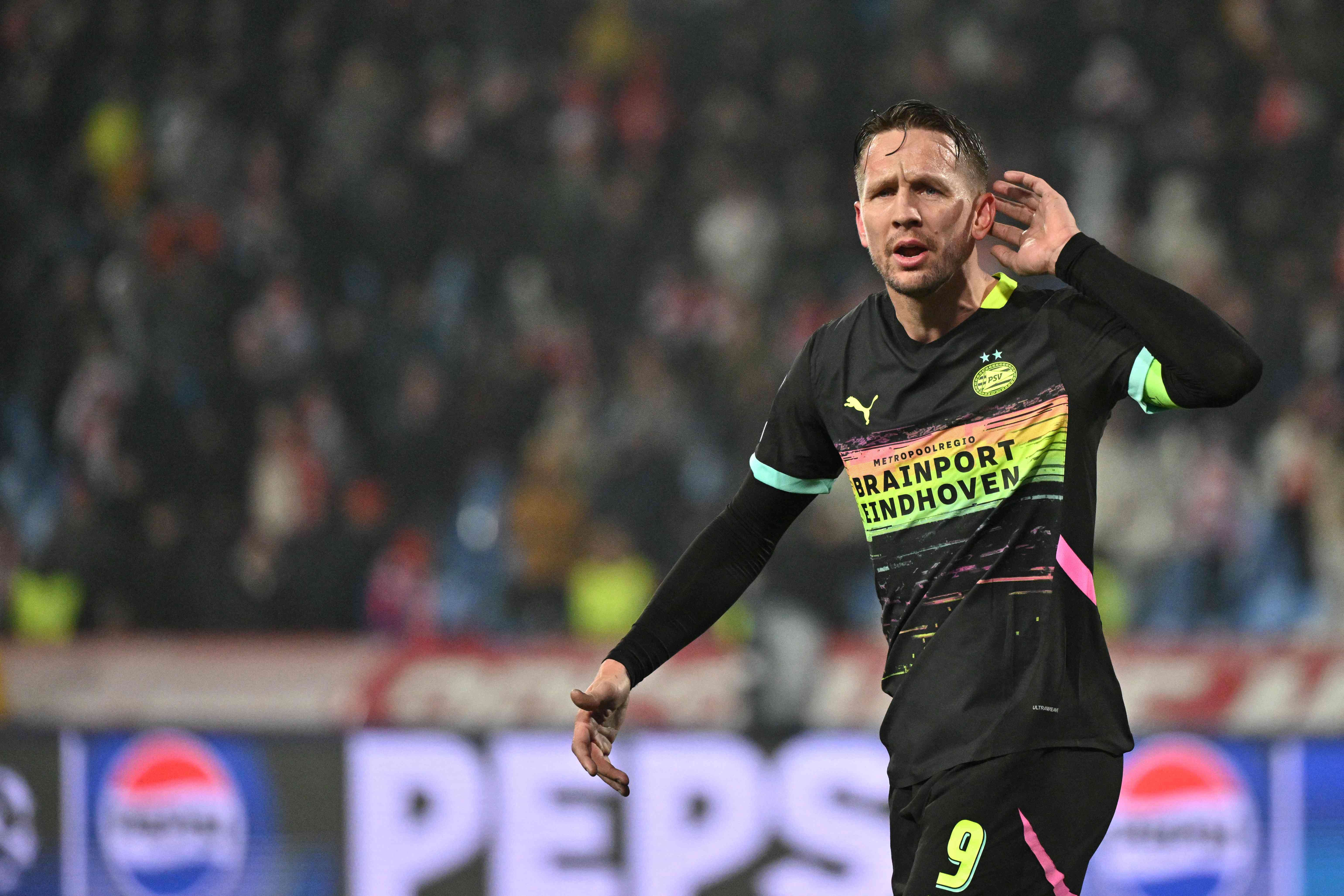 PSV Eindhoven's Dutch forward #09 Luuk De Jong reacts during the UEFA Champions League, league phase day 7, football match between FK Crvena Zvezda (SRB) and PSV Eindhoven (NED) at the Rajko Mitic stadium in Belgrade, on January 21, 2025. (Photo by Andrej ISAKOVIC / AFP)