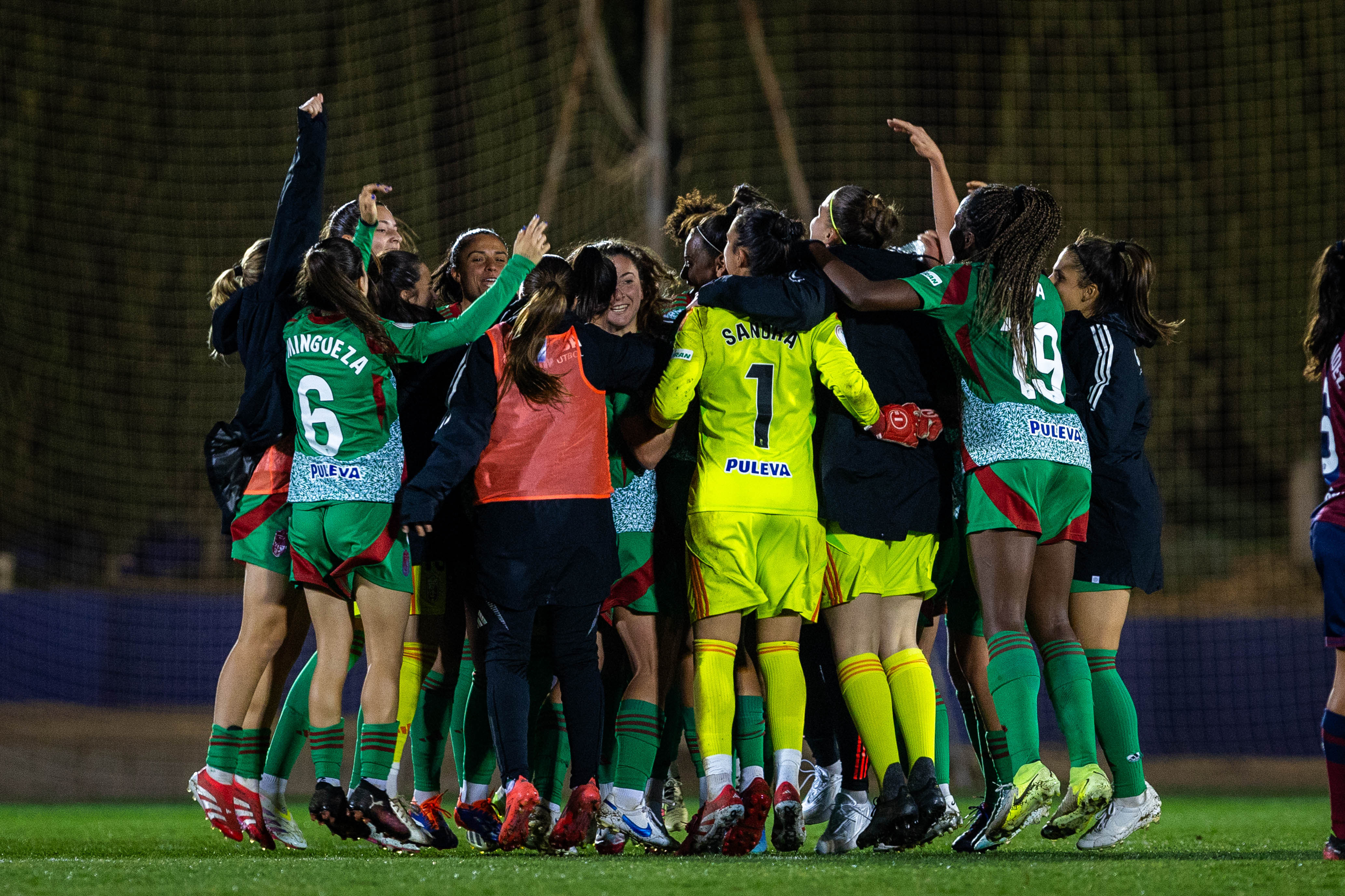 13/02/25 PARTIDO FUTBOL FEMENINO 
COPA DE LA REINA
LEVANTE UD - GRANADA CF 