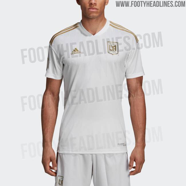 Con Carlitos Vela como modelo principal, Los Angeles FC presentó  oficialmente su uniforme de visita para la próxima temporada de la MLS.…