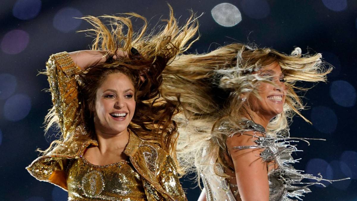 WATCH: Highlights From the Most Memorable Super Bowl Halftime Show