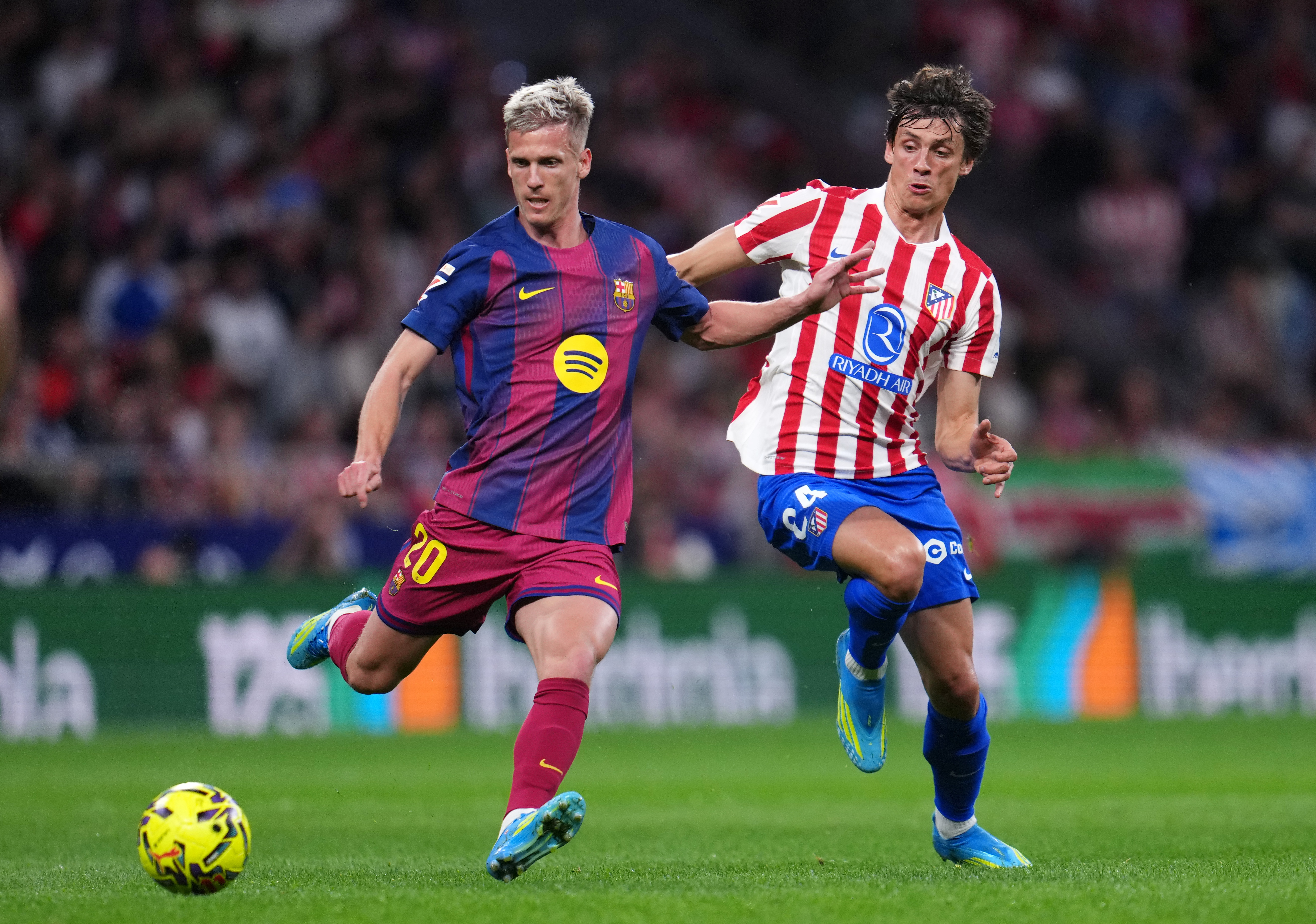 Dani Olmo y Robin Le Normand.