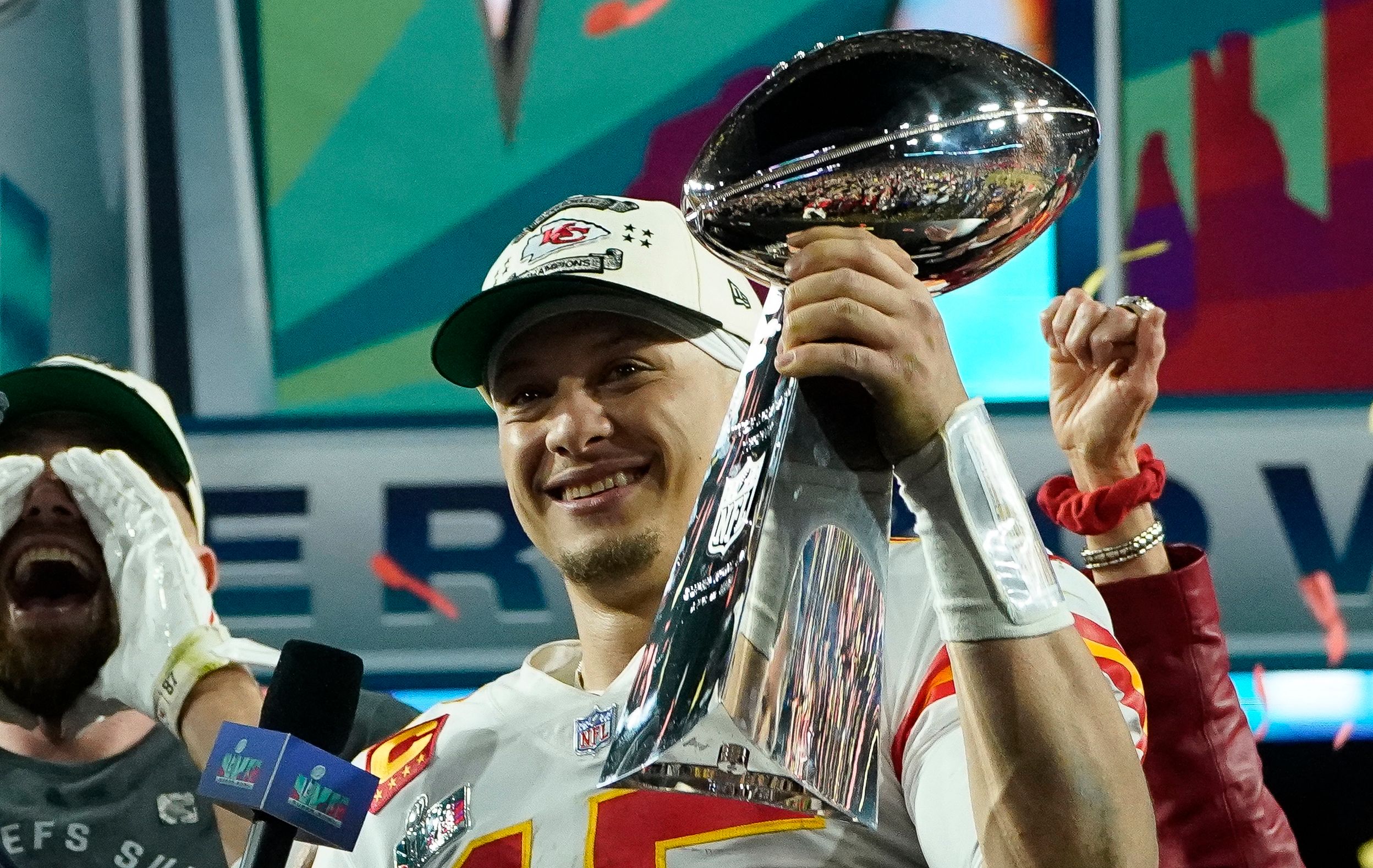 Mahomes lleva a los Chiefs a la gloria y gana su segundo anillo