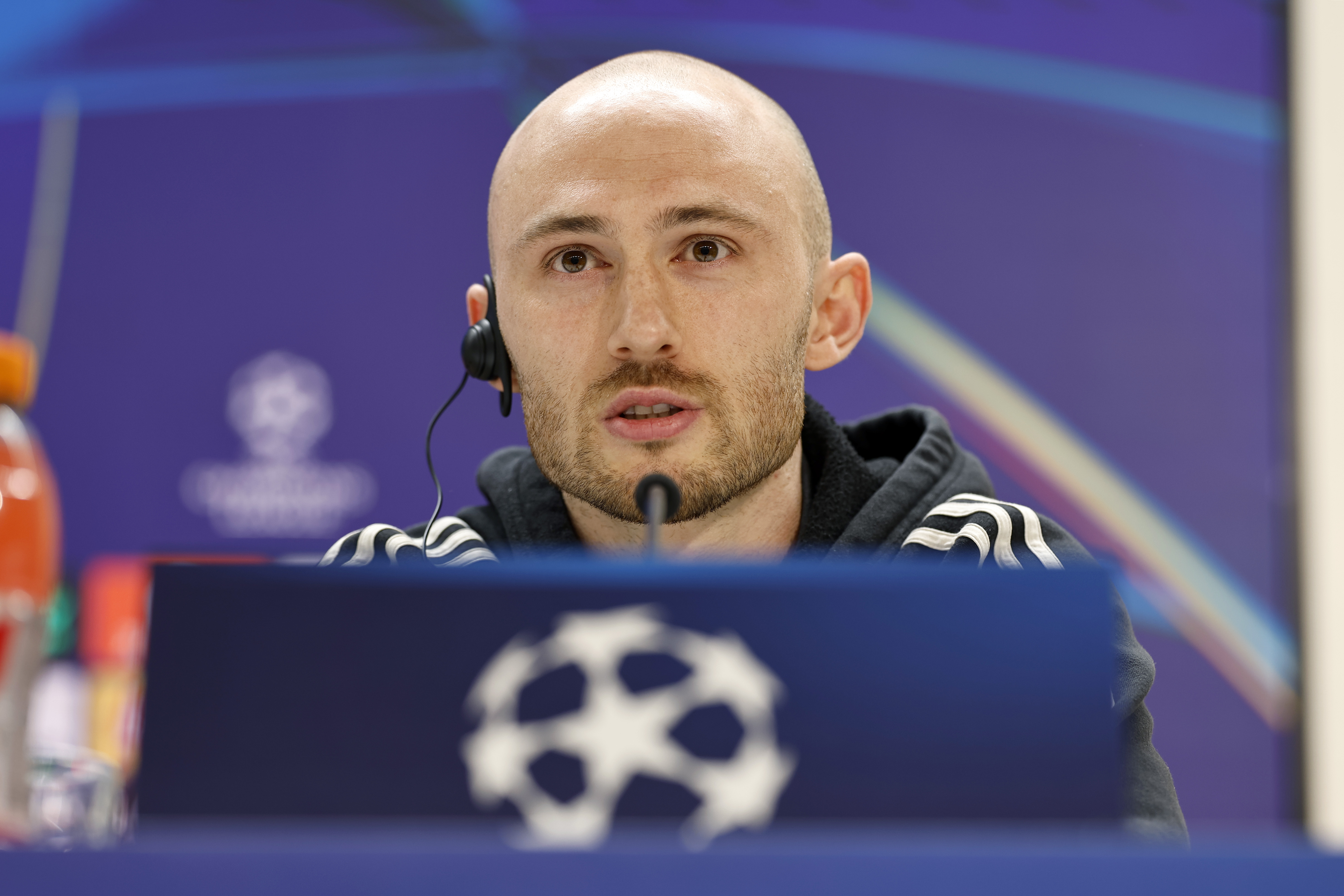 24/02/26 RUEDA DE PRENSA AURSNES JUGADOR BENFICA 
