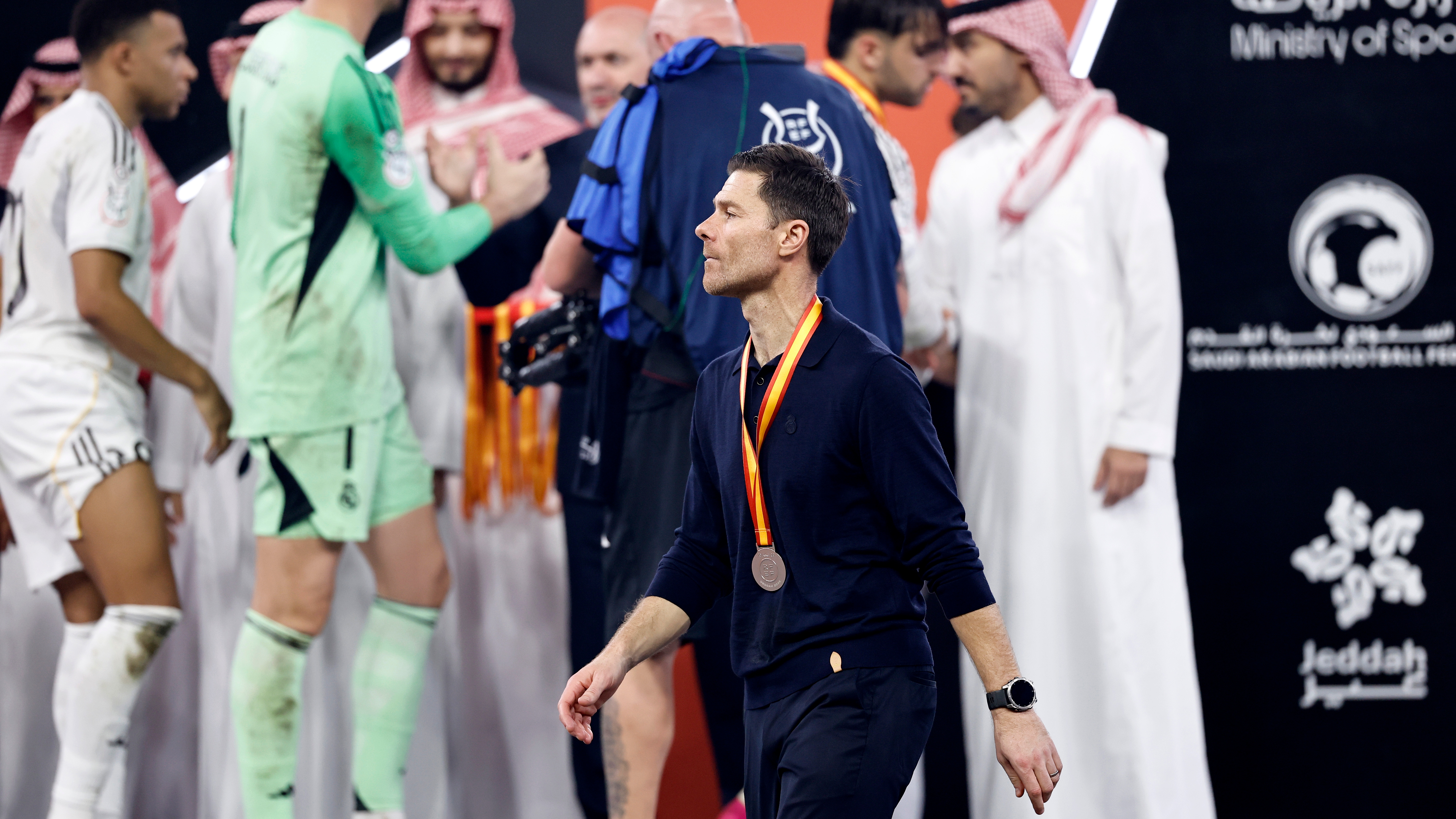 11/01/26 SUPERCOPA DE ESPAÑA 2026 JEDDAH 
PARTIDO FINAL BARCELONA - REAL MADRID 
TRISTEZA FIN DE PARTIDO XABI ALONSO ENTRENADOR 