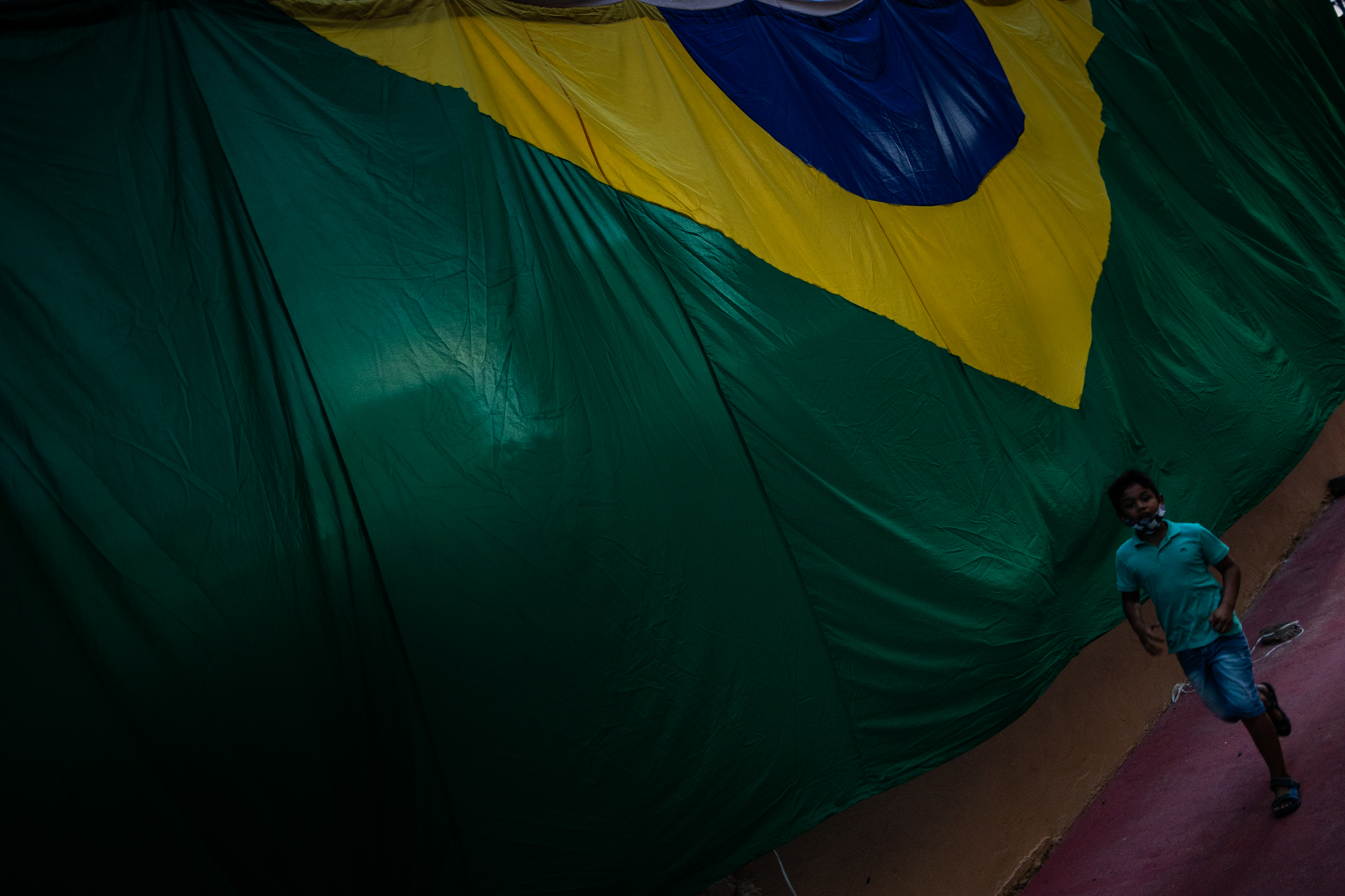 Por qué la bandera de Brasil es verde y amarilla, origen y qué significa  “ordem e progresso”? 