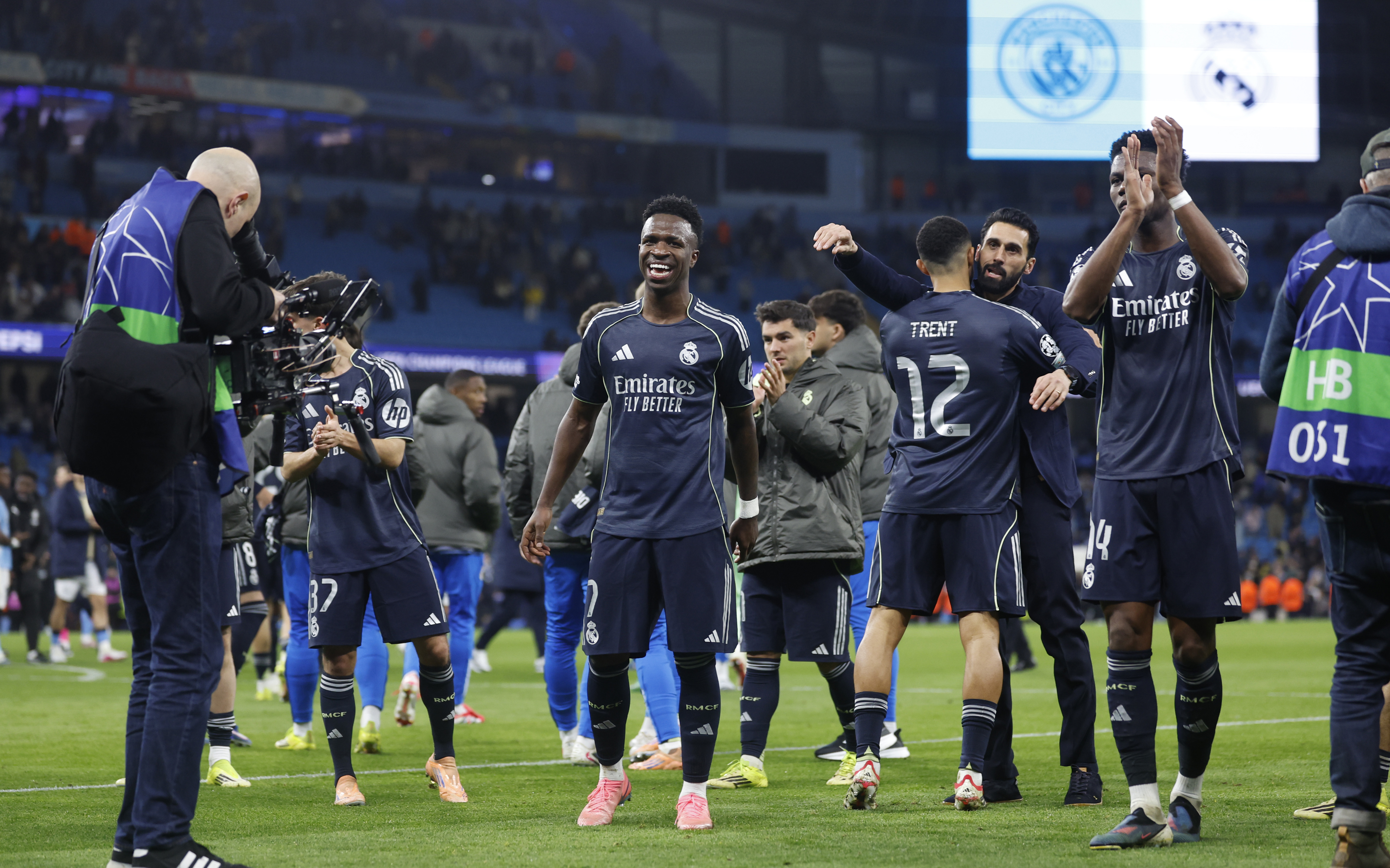17/03/26 PARTIDO CHAMPIONS LEAGUE OCTAVOS VUELTA
MANCHESTER CITY - REAL MADRID
FIN DE PARTIDO ALEGRIA CLASIFICACION