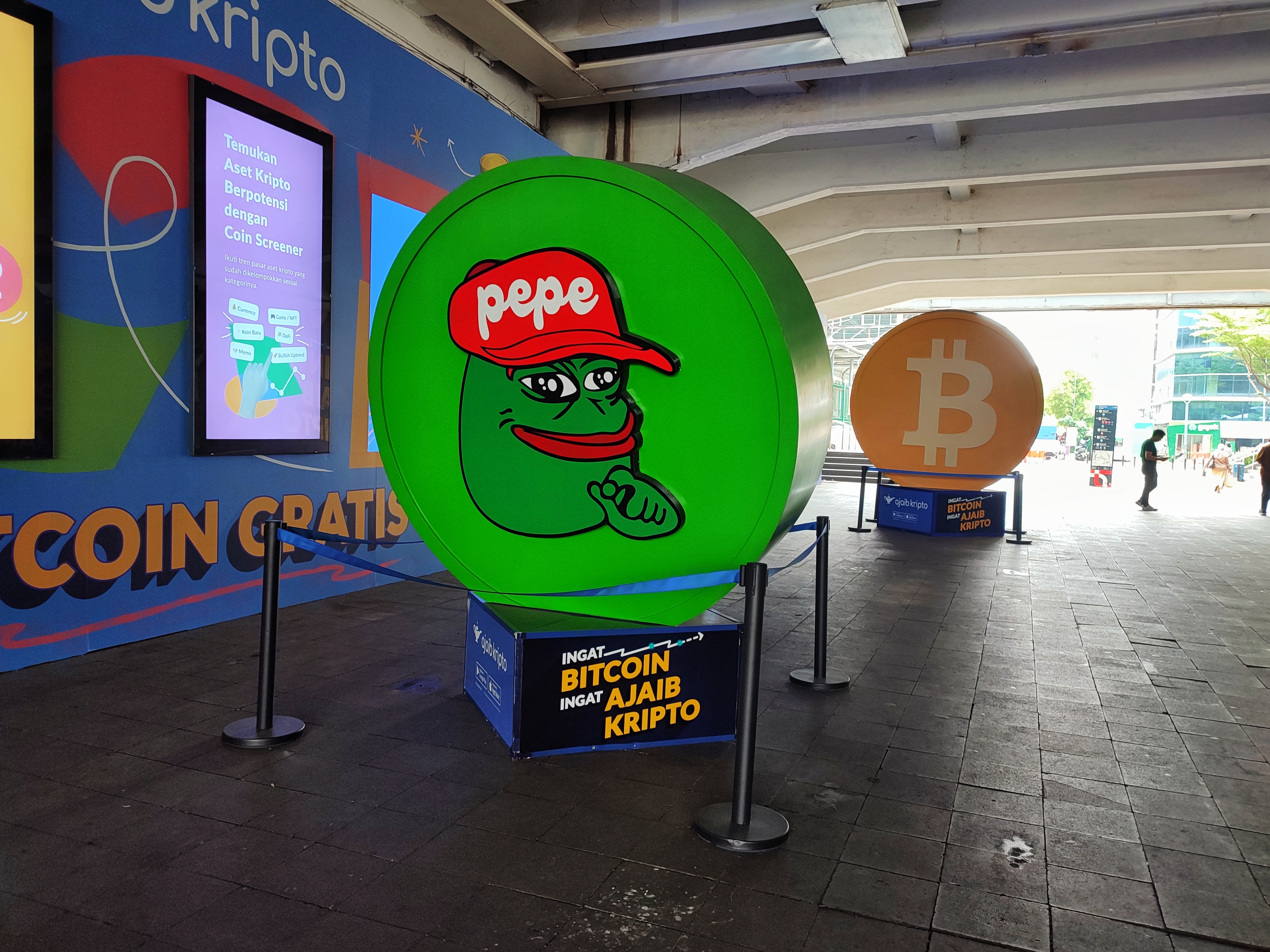 Pepe memecoin jumps 34% as crypto influencer calls for record 2026 rally –  DL News