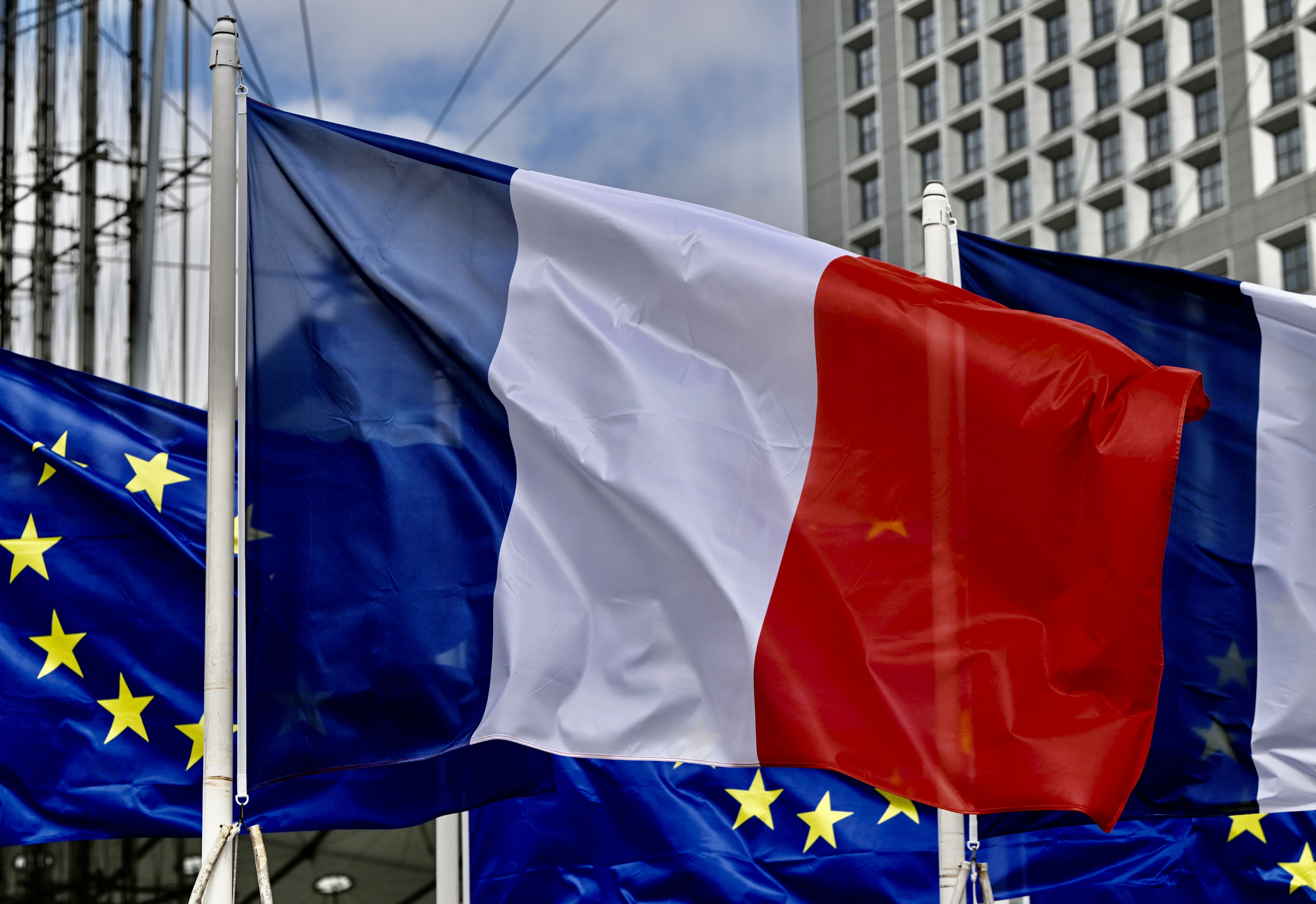 French regulator says it is accepting applications for crypto-asset service  providers – DL News