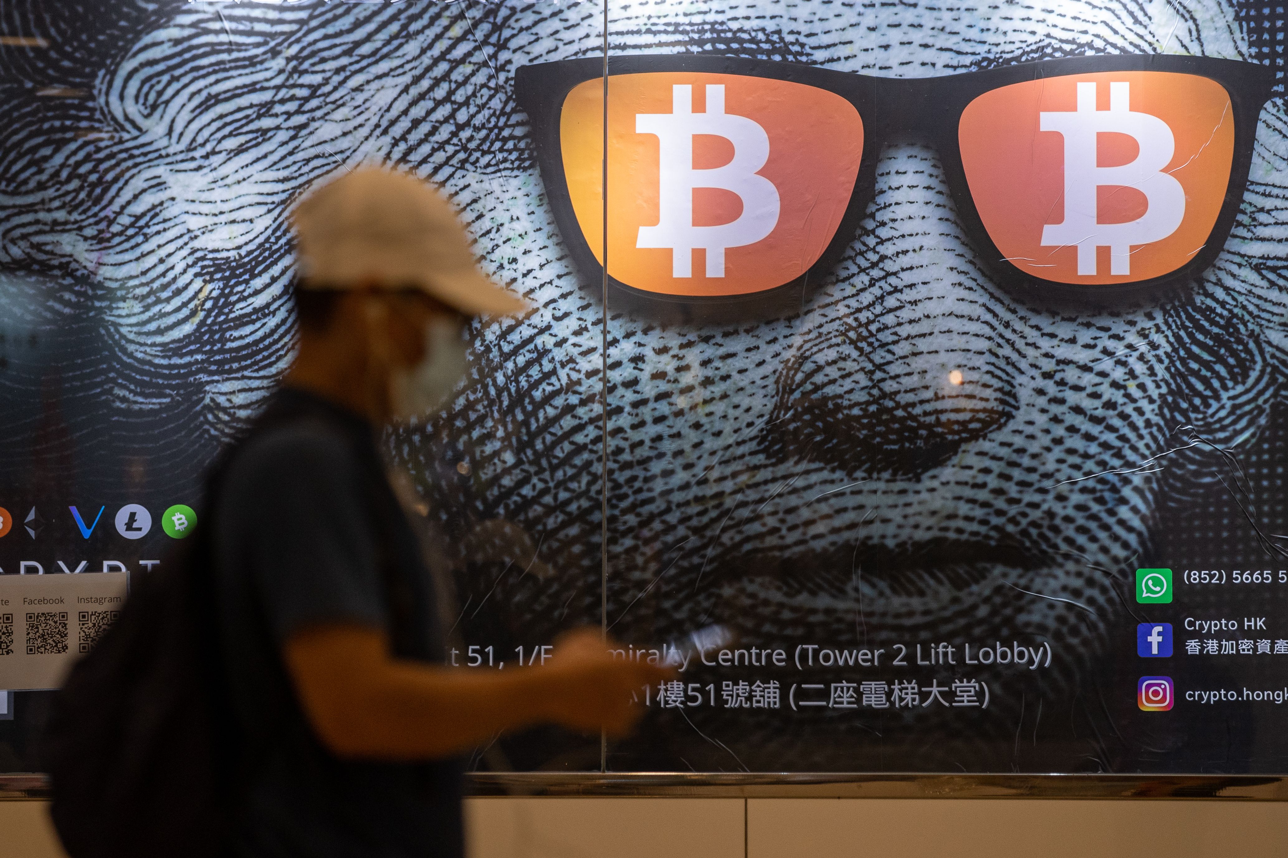 Bitcoin dominates fund flows as crypto products trading volumes pop by 37%  – DL News