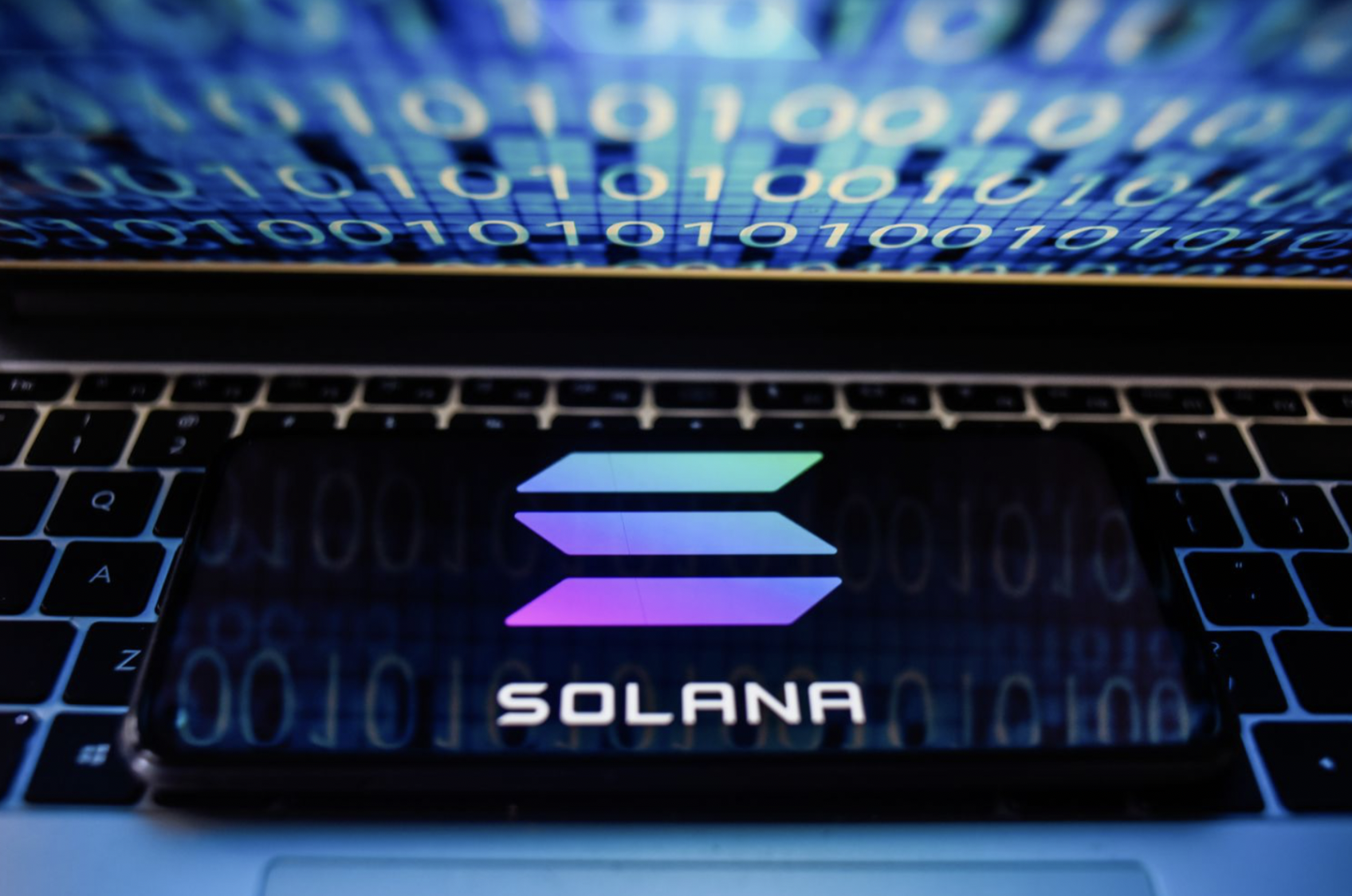 Solana quietly ends support for Saga mobile phone just two years after  launch – DL News