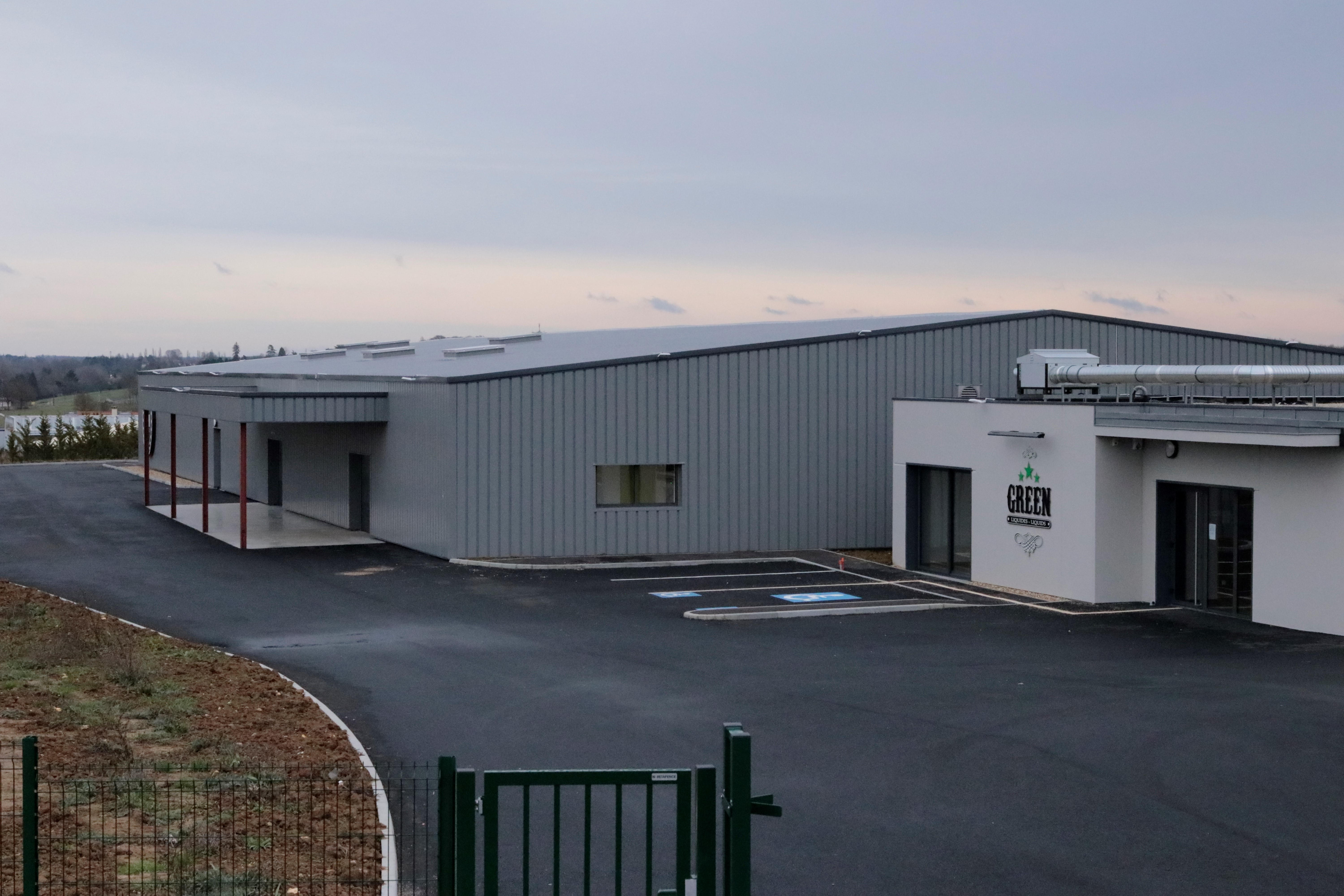 Une nouvelle usine pour les produits de vapotage Green Liquides dans le  Loiret