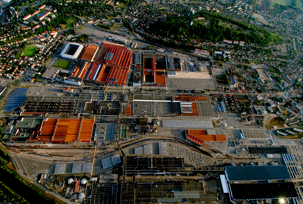 Livre Ancien : SOCHAUX - Les Usines Peugeot - Occasion - Histoire Industrielle