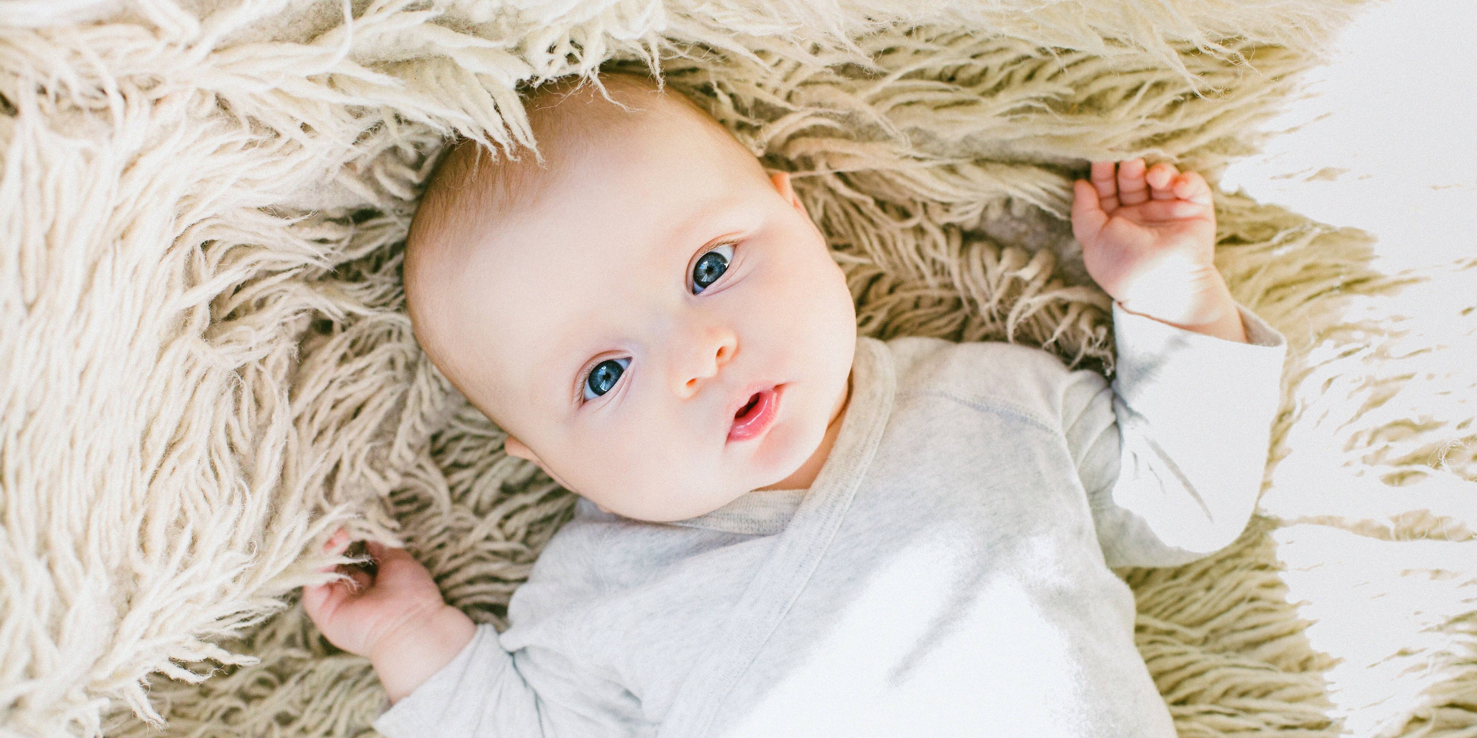 Un Bebe Peut Il Boire De L Eau Des Sa Naissance