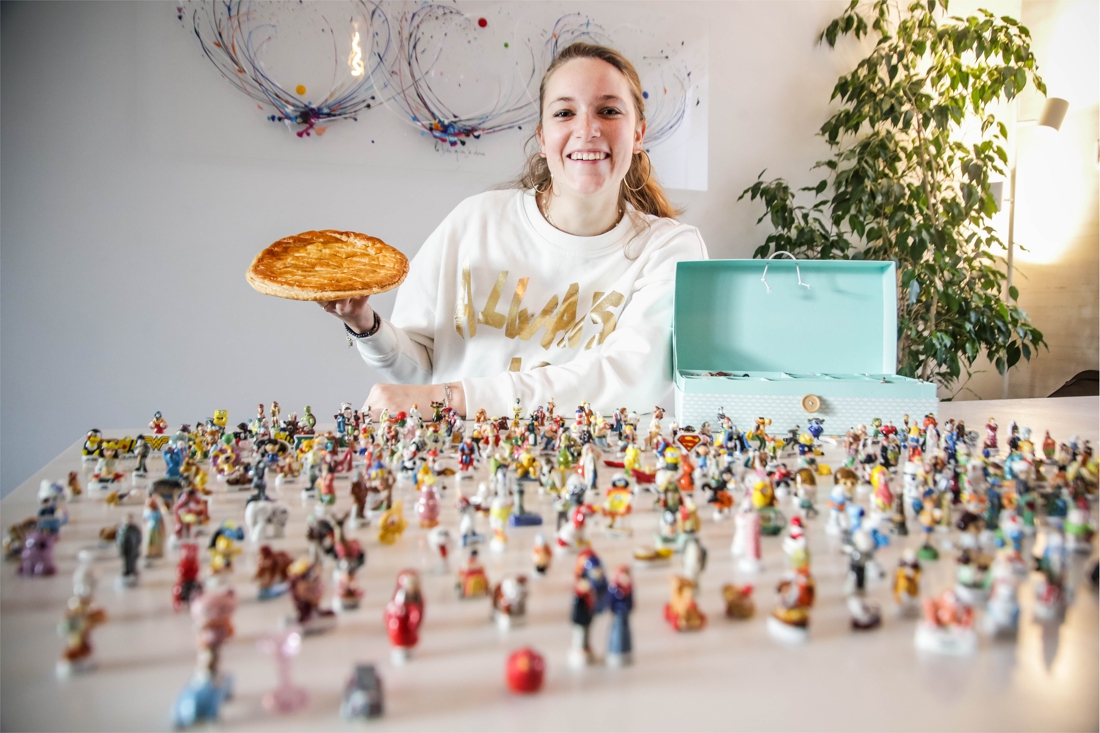 Manon de Crisnée collectionne les fèves de la galette des rois: elle a  1.133 figurines (photos) - La DH/Les Sports+