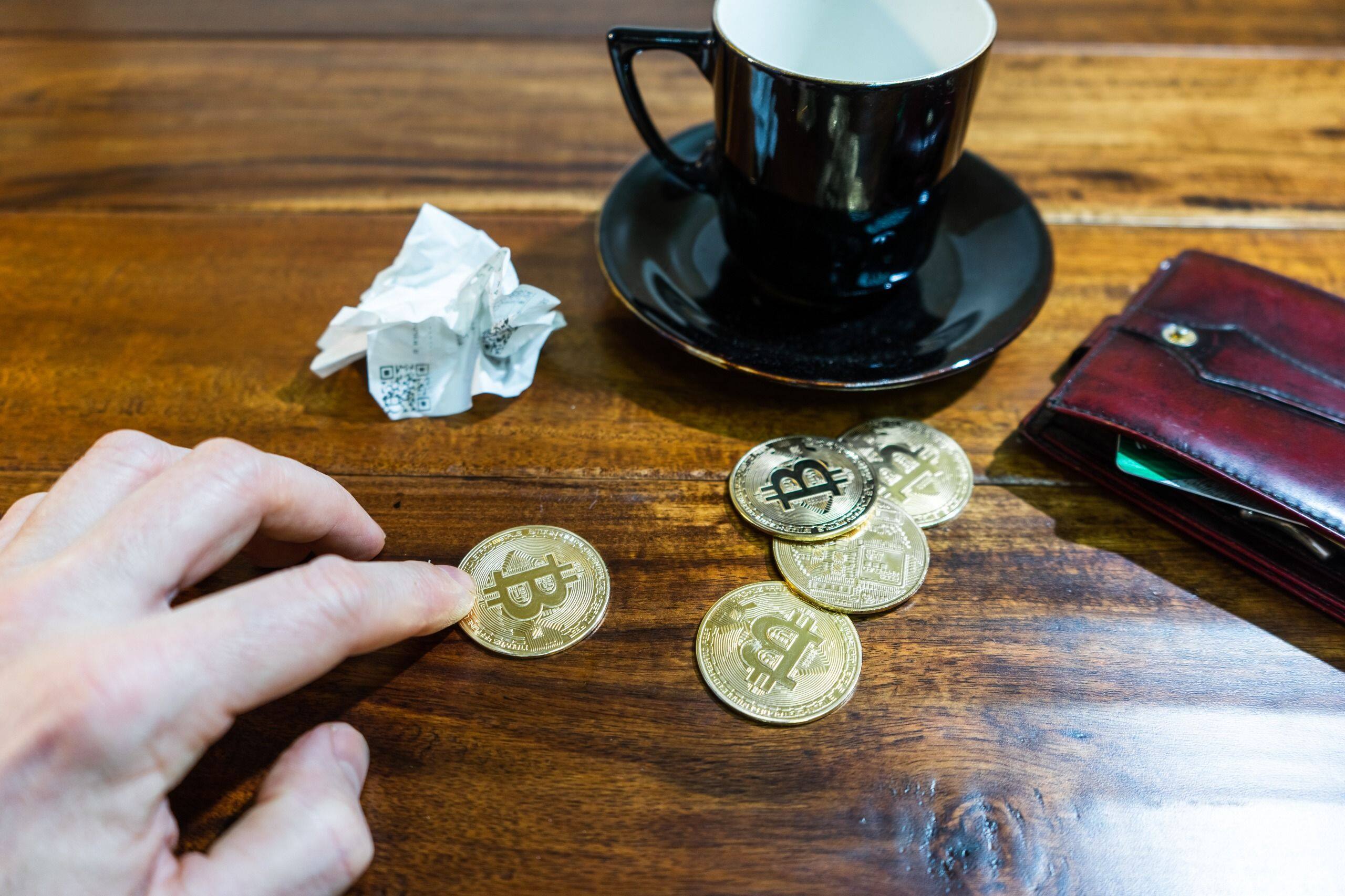 Première vente aux enchères pour le bitcoin - La Libre