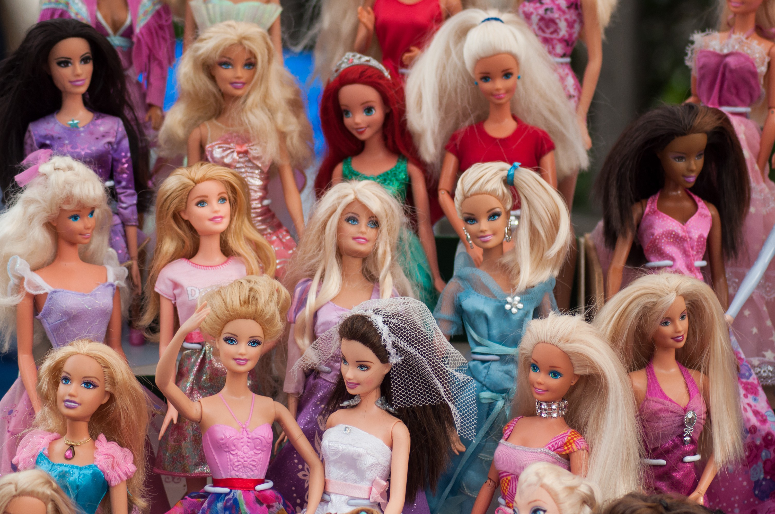 La Famille De Barbie Dans La Vraie Vie ! 30 Trucs Et Astuces Pour Poupées 
