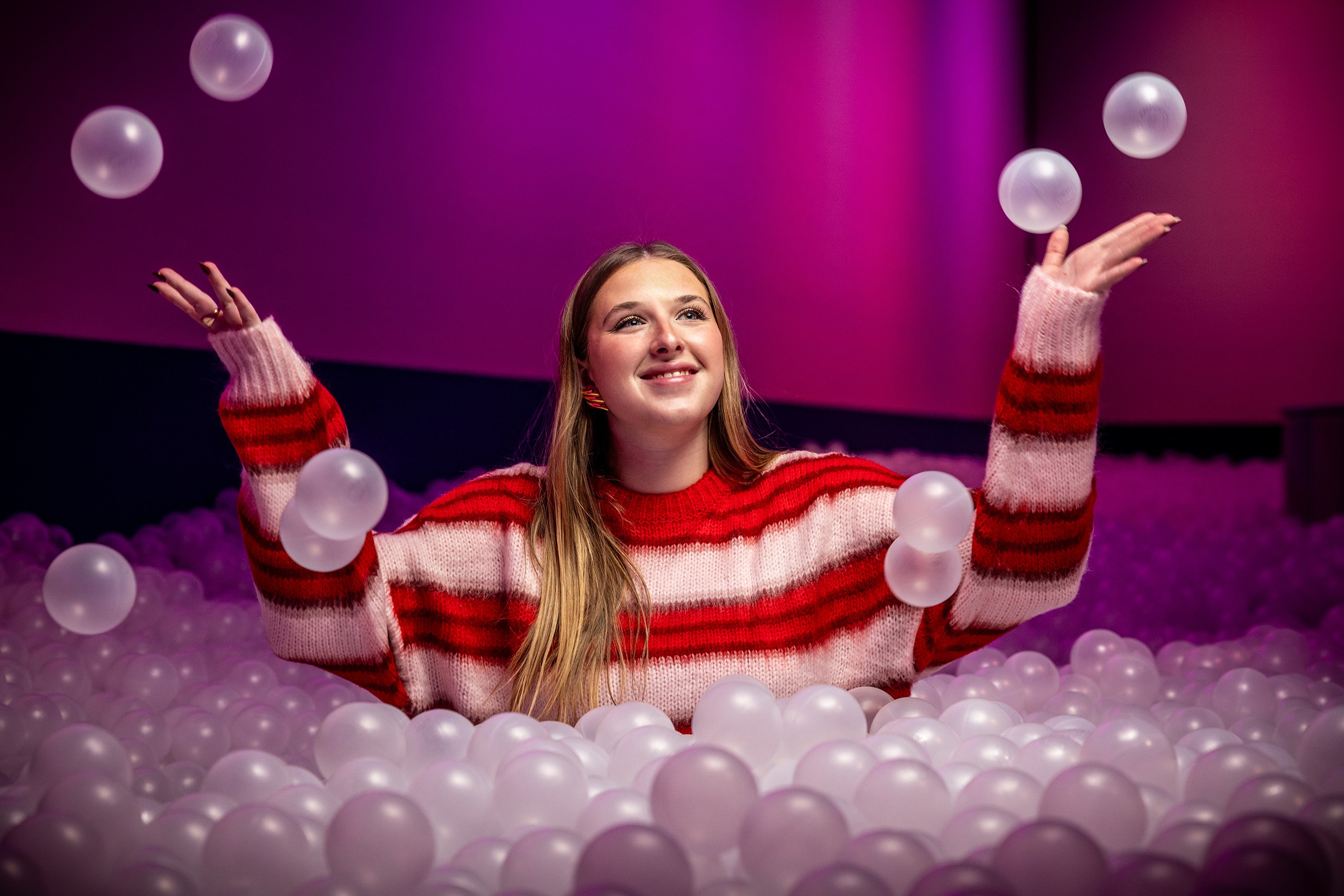 Voici la date de sortie du premier album d'Helena - La DH/Les Sports+