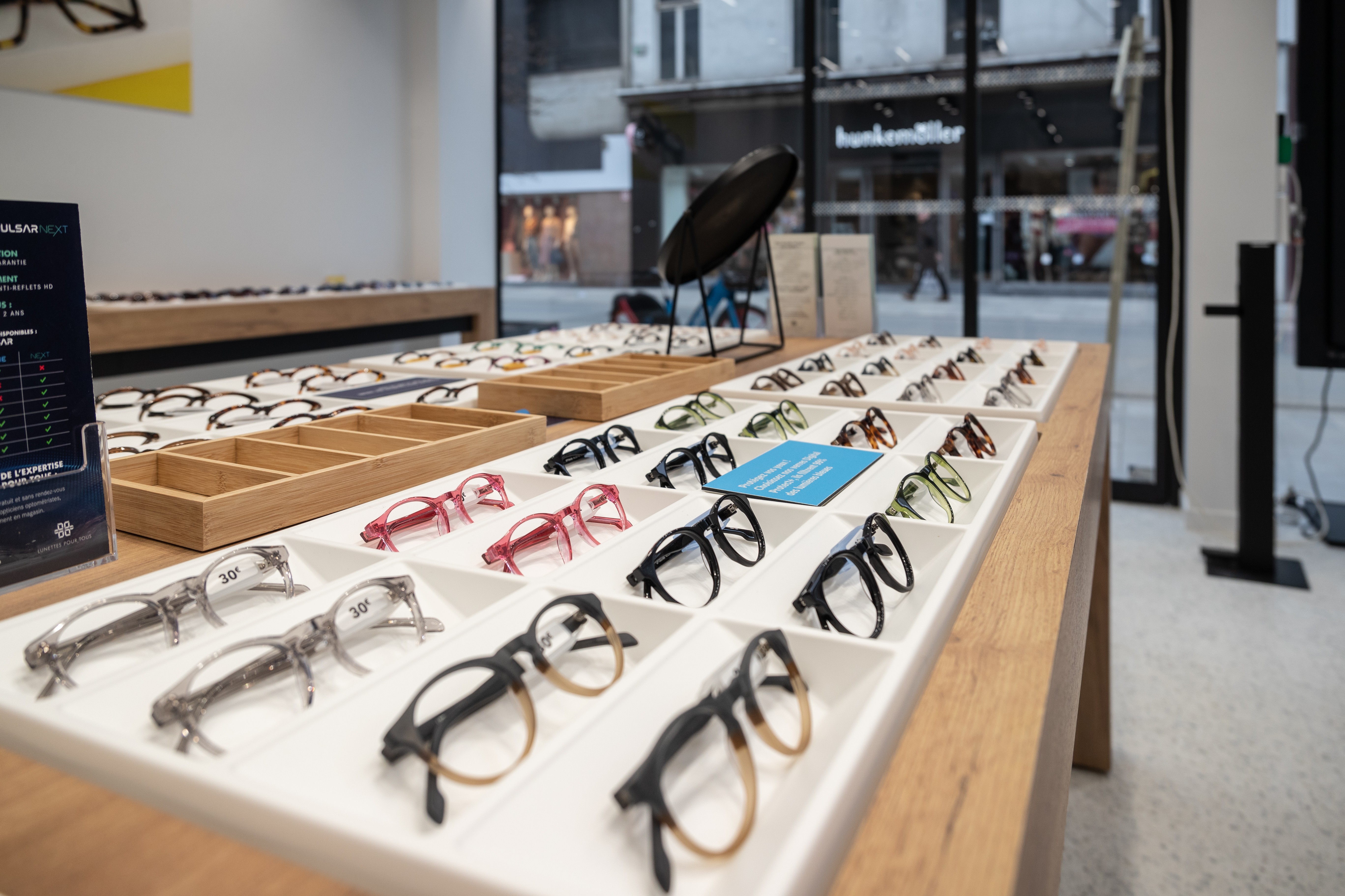 Lunettes low cost et fast fashion J achete des paires tous les deux ou trois mois La Libre