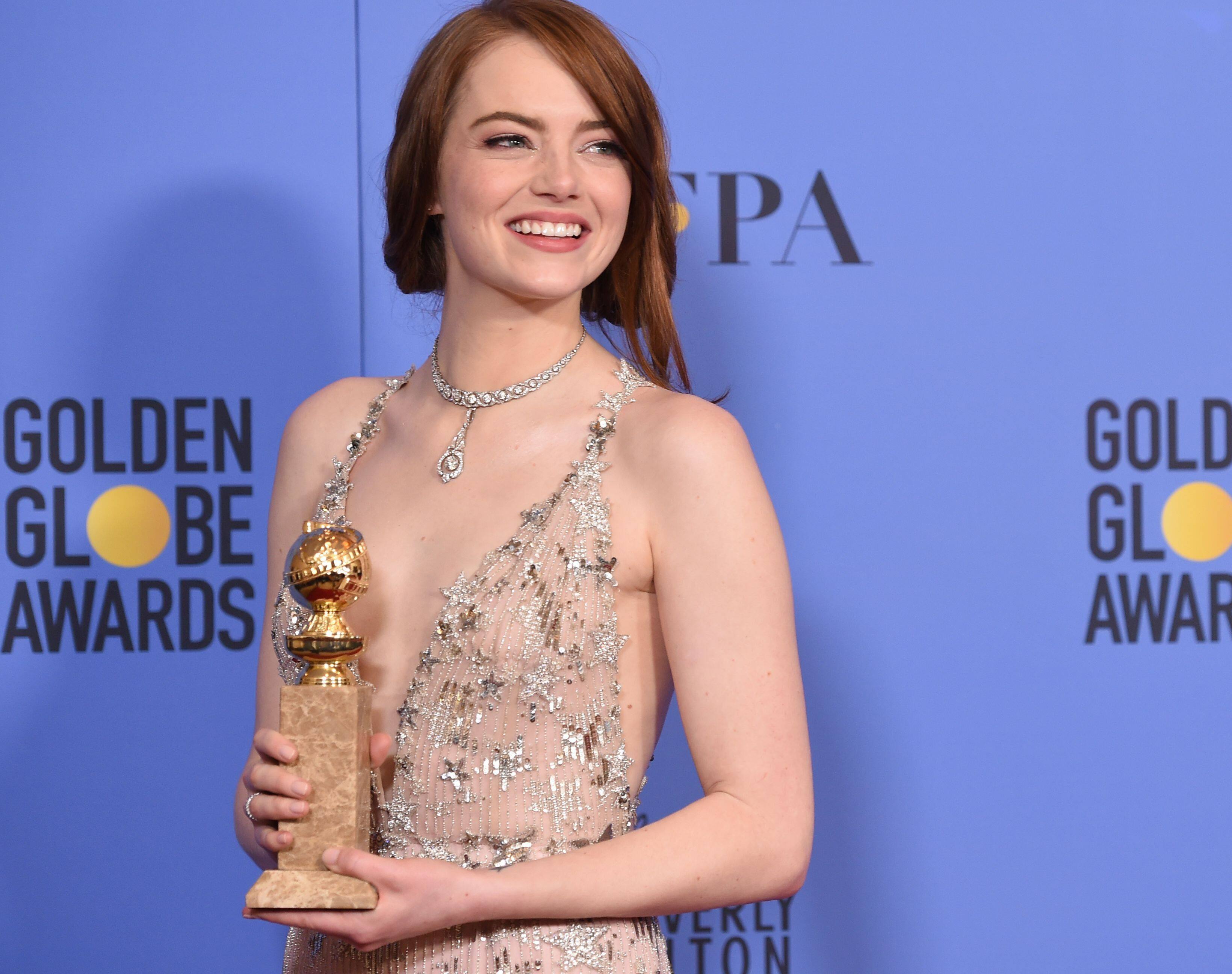 Emma Stone tout en transparence aux Golden Globes (PHOTOS) - La DH/Les  Sports+