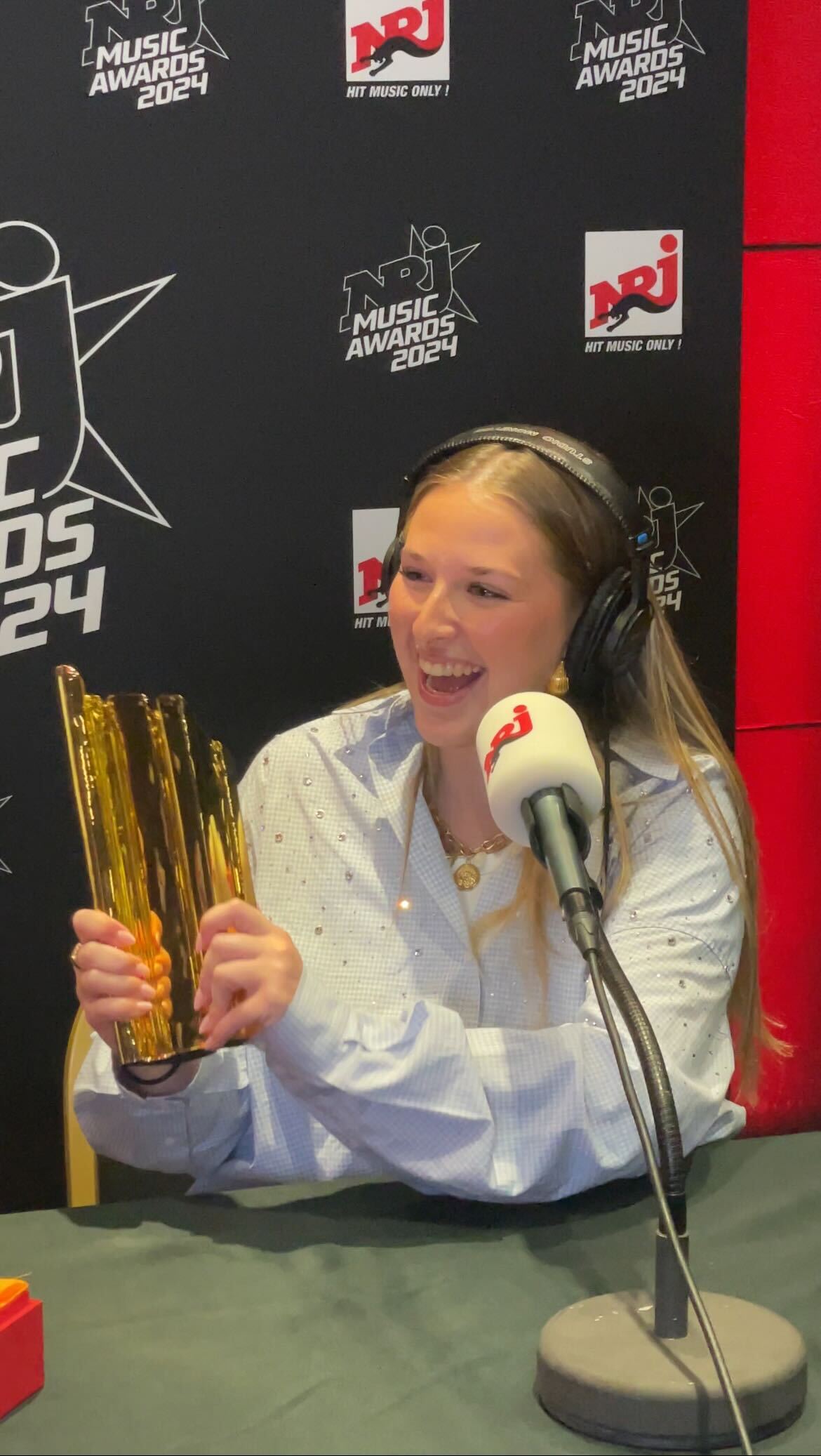 Héléna Bailly récompensée aux NRJ Music Awards: "Les gens sont surpris  d'apprendre que je suis belge" - La Libre