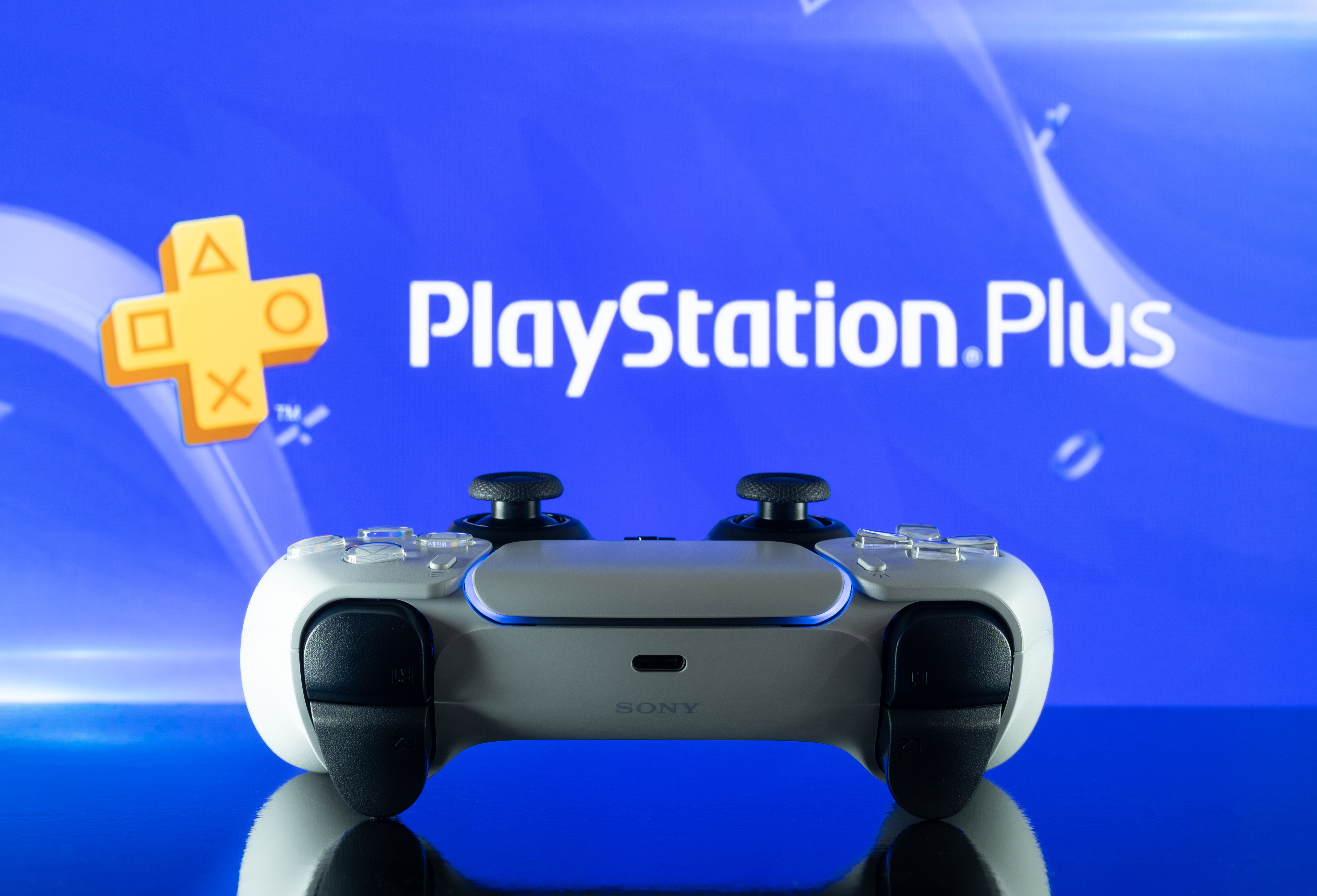 Sony impose une sévère hausse des prix du PlayStation Plus : minimum +20 %  - L'Avenir
