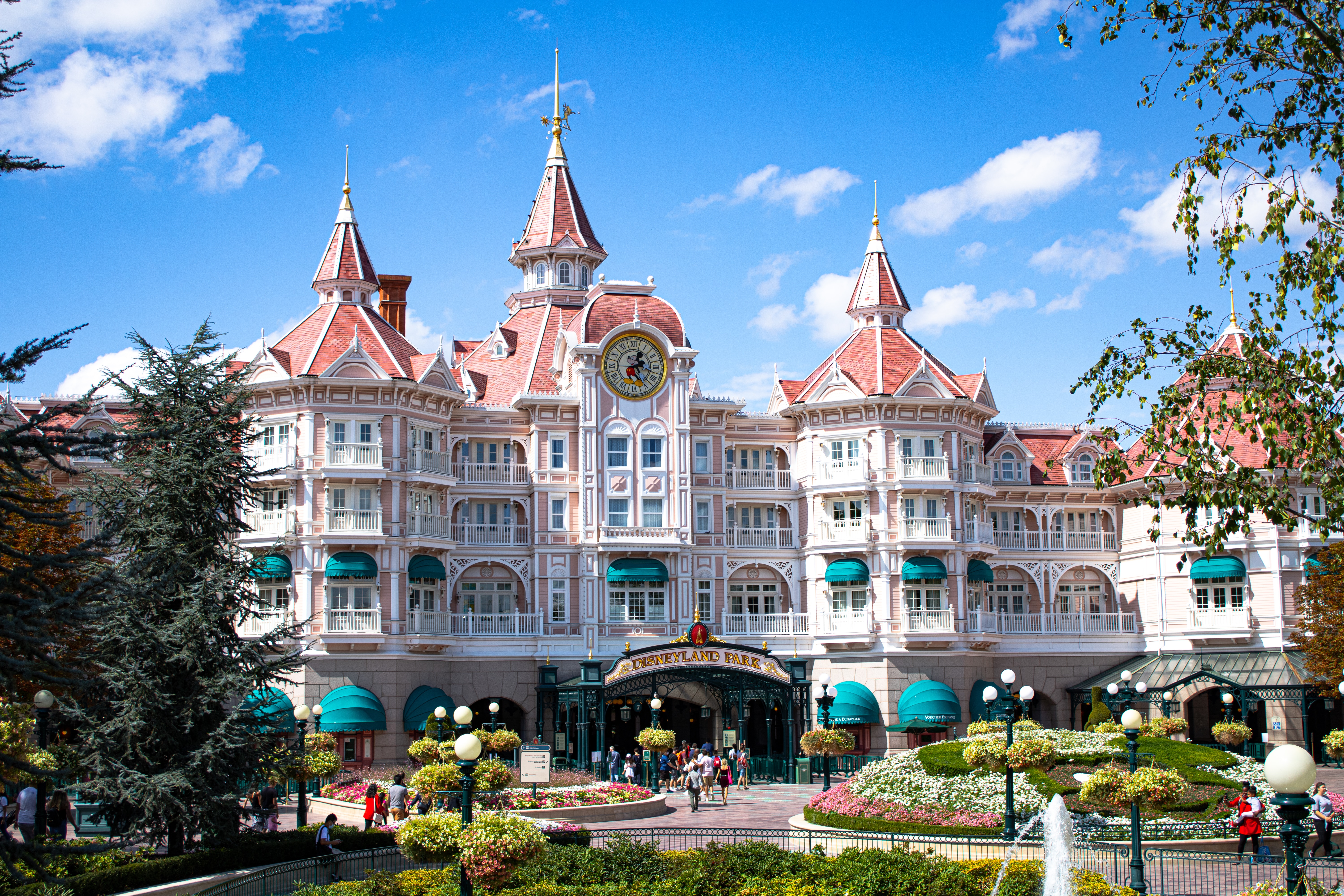Le Disneyland Hotel à Paris rouvrira le 25 janvier 2024, avec une