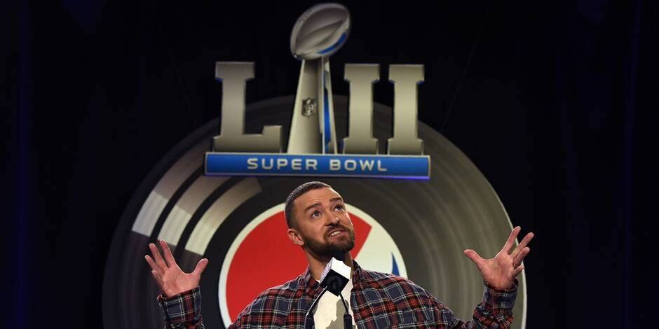 Super Bowl's Hollywood Moment Outshines N.F.L.'s Problems - The